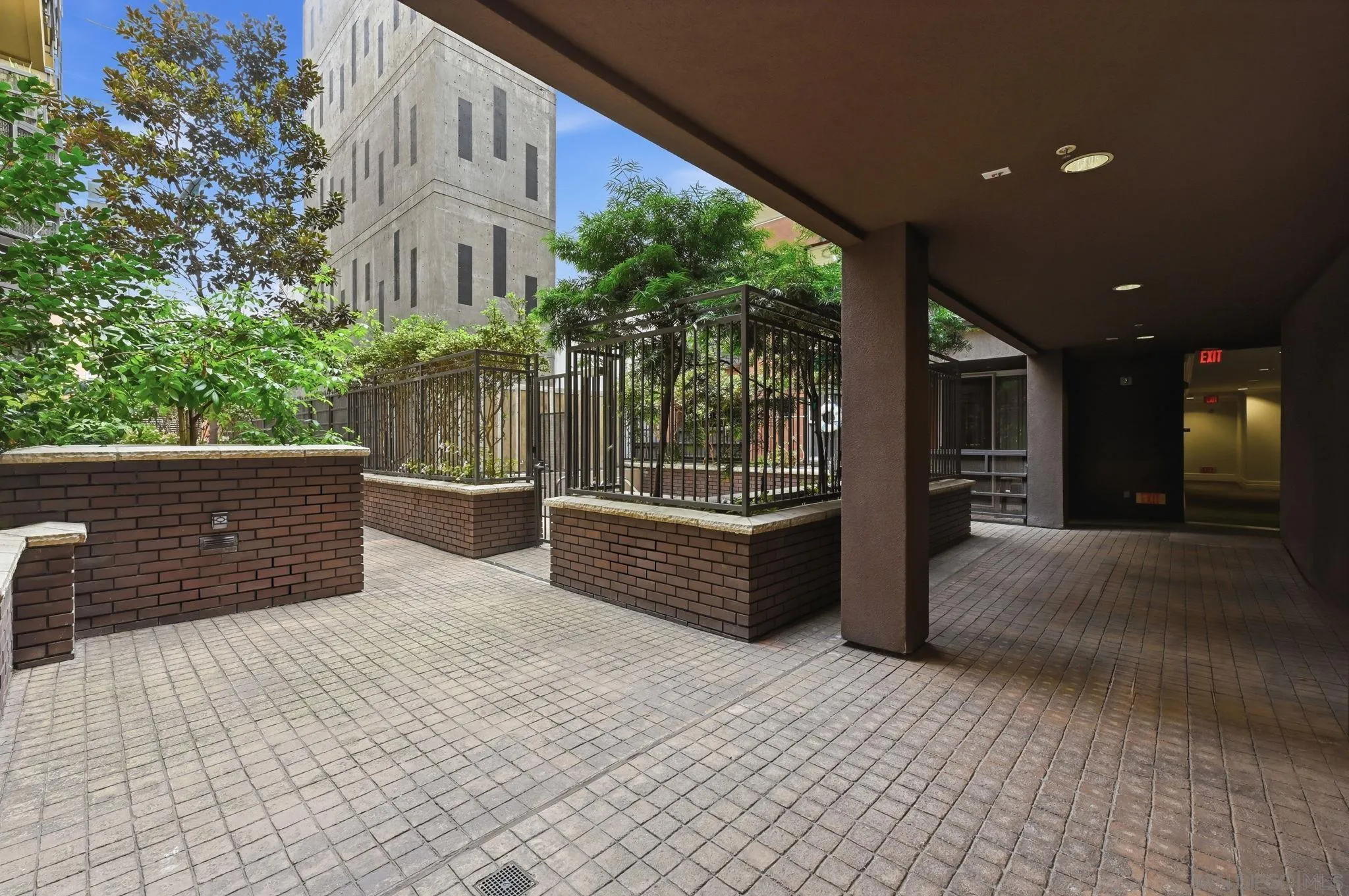 https://cdn.realtyfeed.com/cdn/127/260020820/6b85b20e54cbcdc2f6184aba5fa6679c.webp