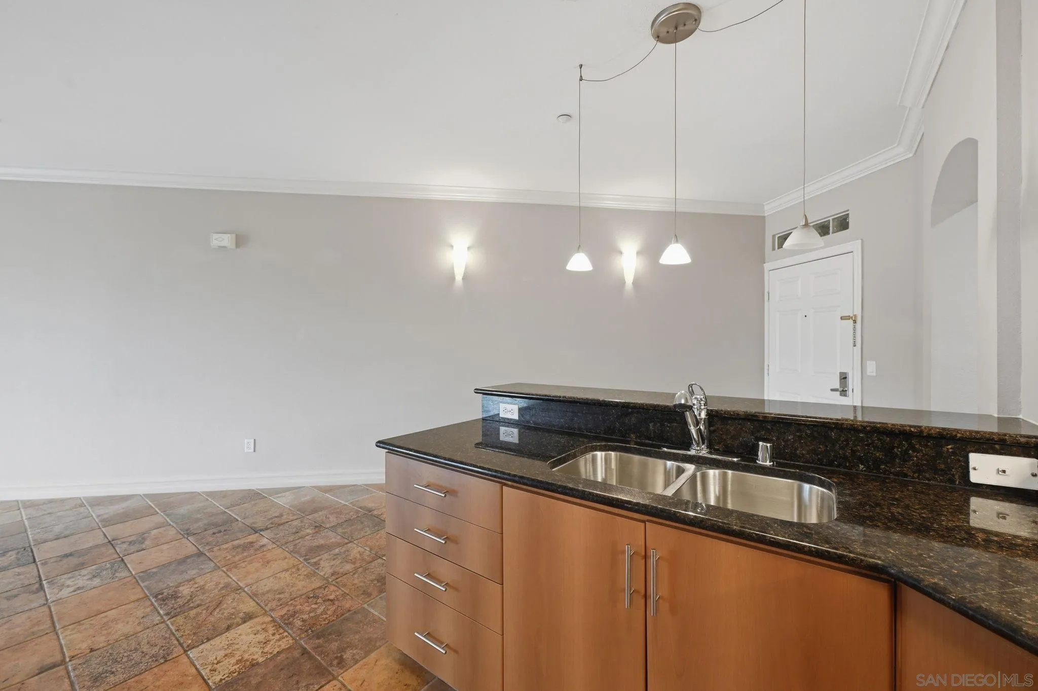 https://cdn.realtyfeed.com/cdn/127/260020820/84e109819824210f0f01da686b30e986.webp