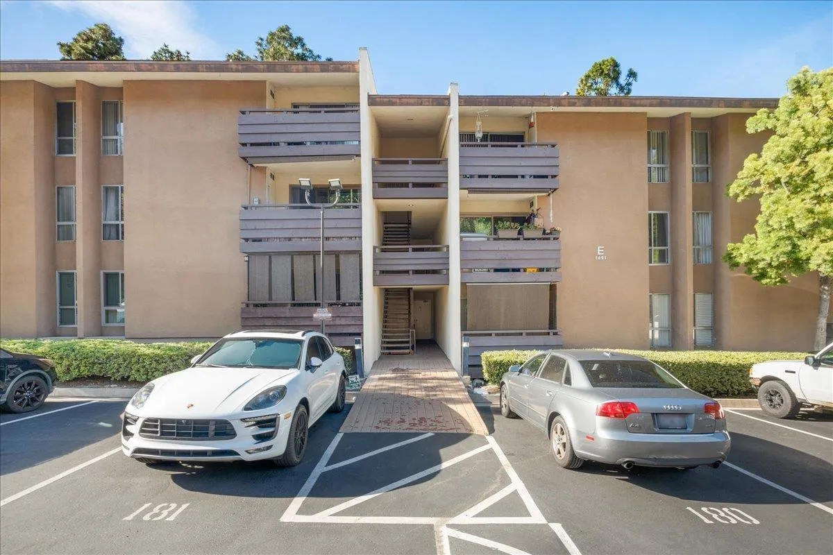 https://cdn.realtyfeed.com/cdn/127/260020821/563189c39710019098e9497882dbeb08.webp