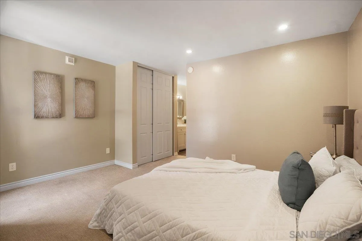 https://cdn.realtyfeed.com/cdn/127/260020821/632fe89206cffd5bbf0c5bd2a8678461.webp