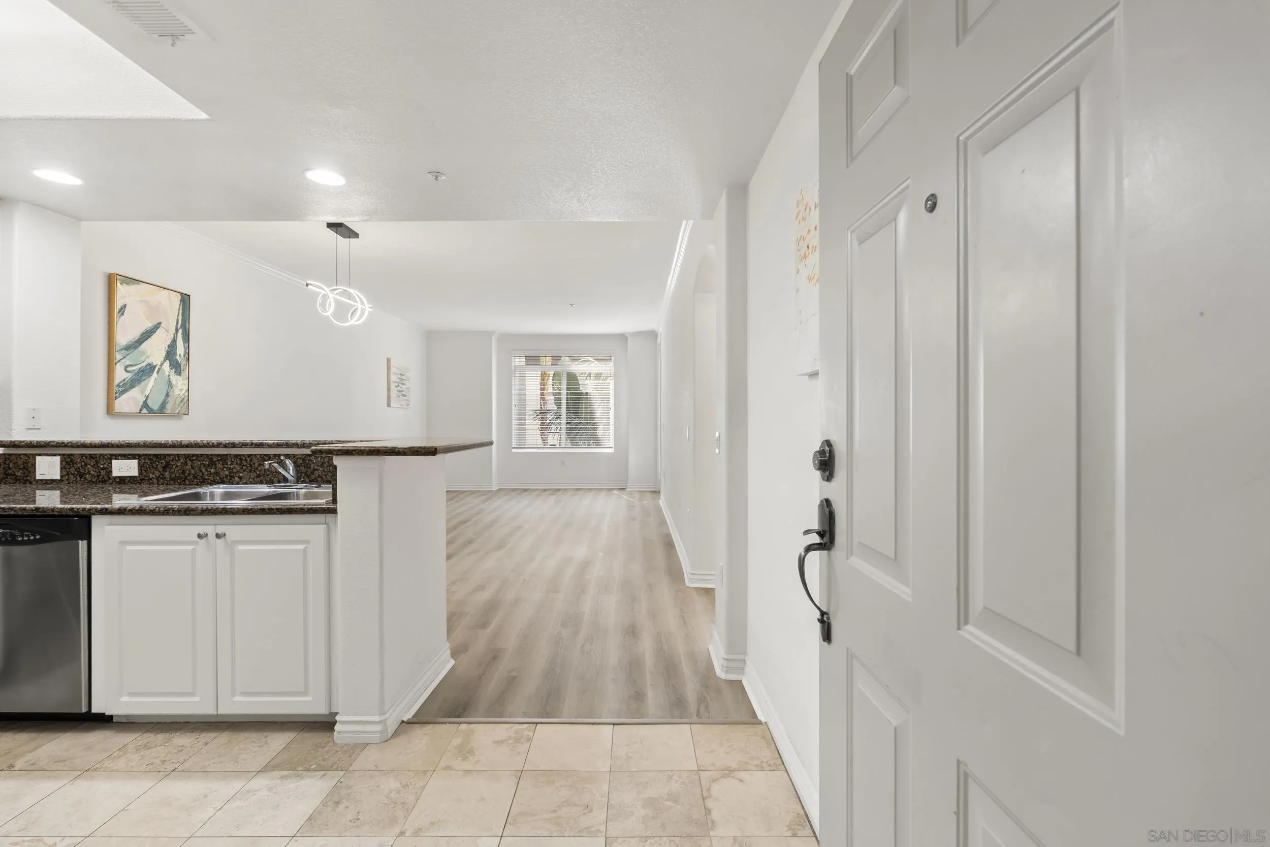 9263 Regents Rd Unit B204, La Jolla, CA 92037 - Photo 5 of 16, La Jolla, CA