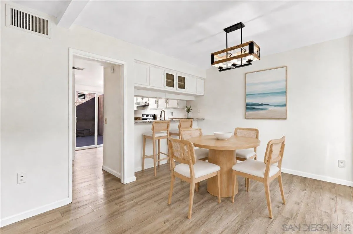 https://cdn.realtyfeed.com/cdn/127/260020829/05feddf2cdfd5b3d2e04d691d059453f.webp
