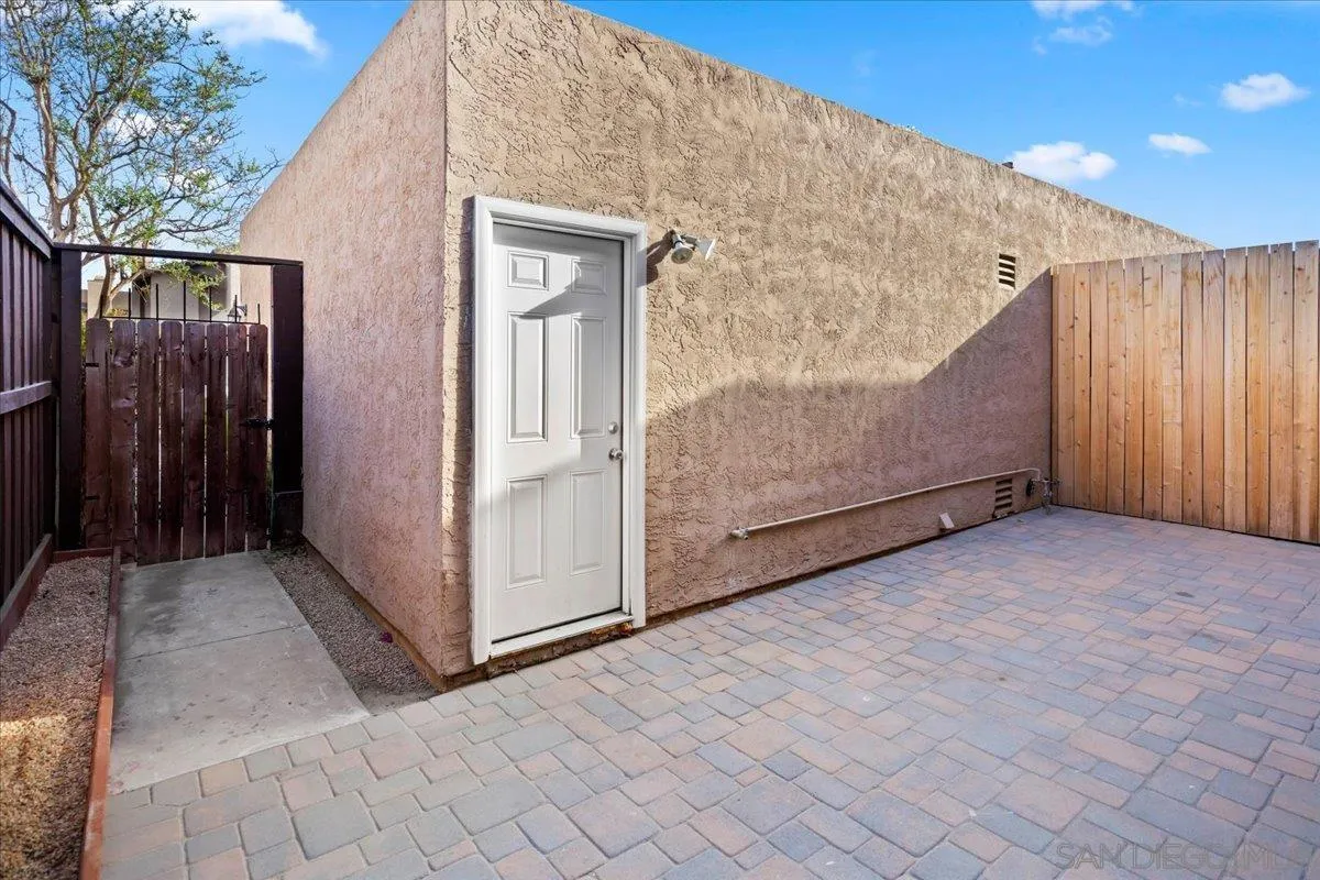 https://cdn.realtyfeed.com/cdn/127/260020829/591d0ef2b07737f105f1e85c7d27673a.webp