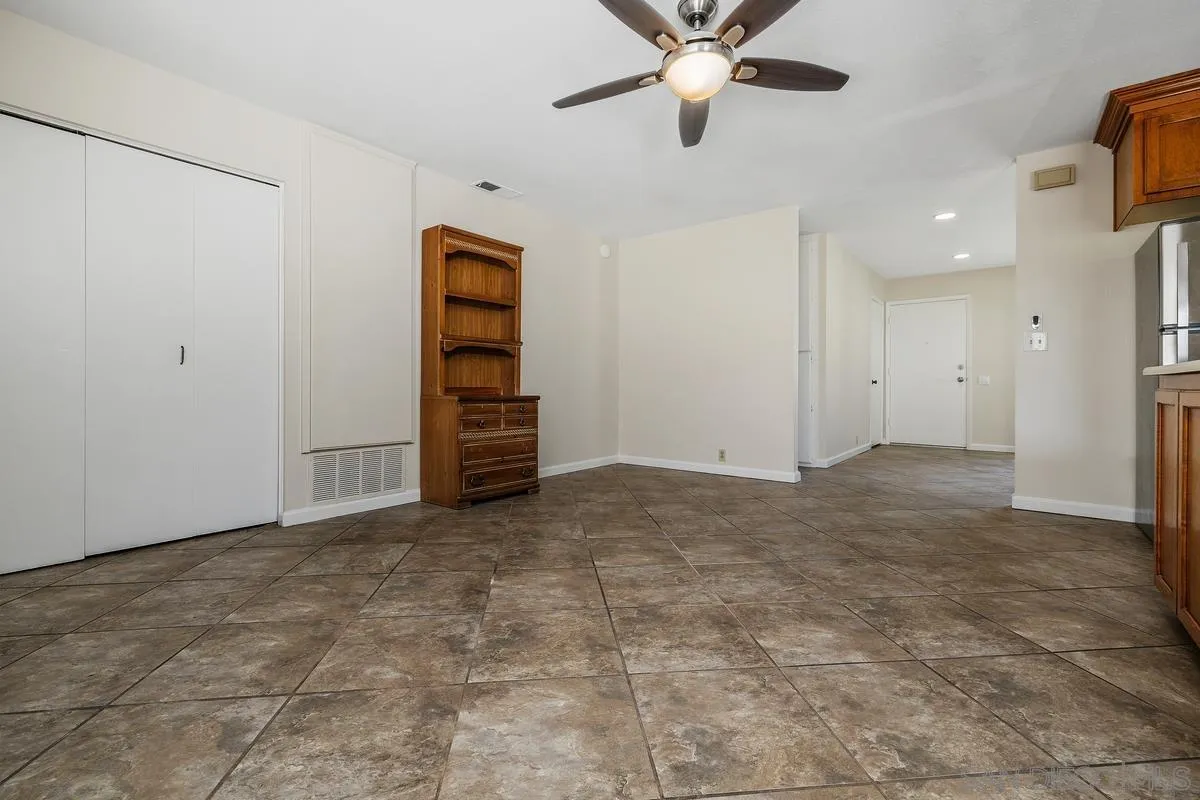 https://cdn.realtyfeed.com/cdn/127/260020830/08044a3a35905a0912478ef39d661432.webp