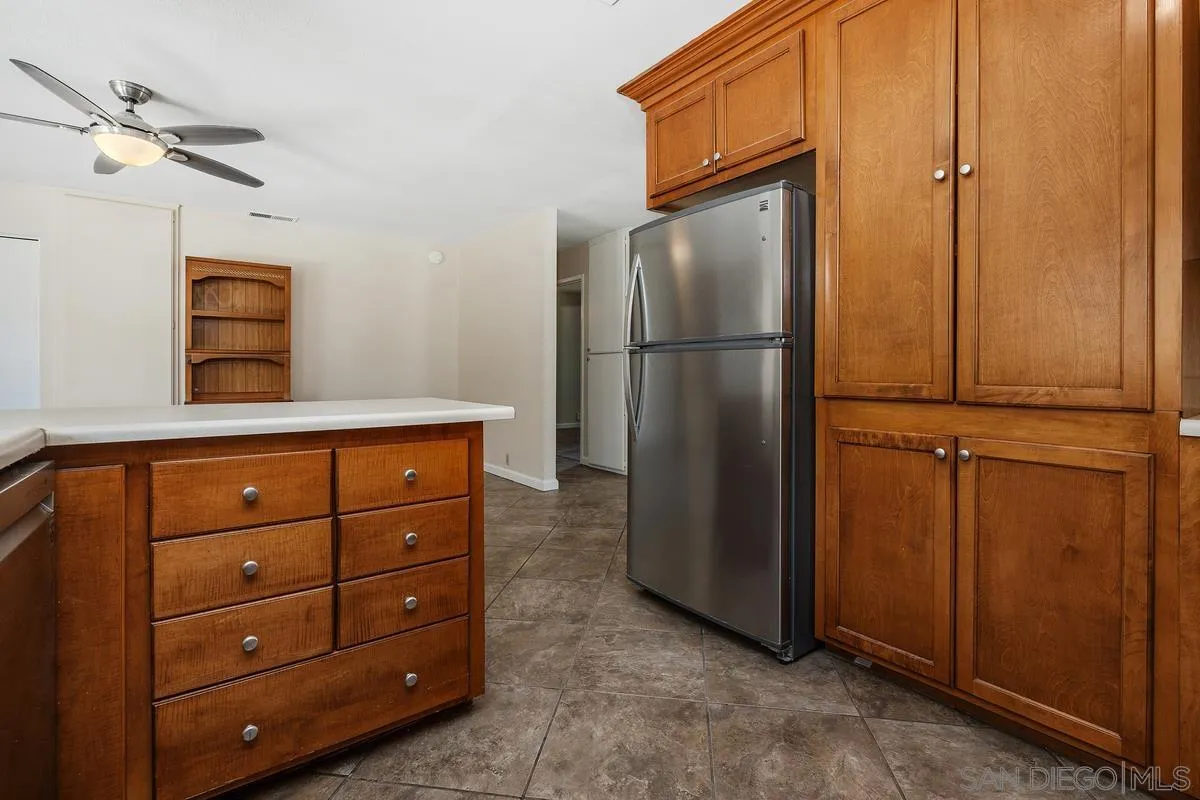 https://cdn.realtyfeed.com/cdn/127/260020830/5f79eaeda78031ea1bd1f3bac3d445db.webp