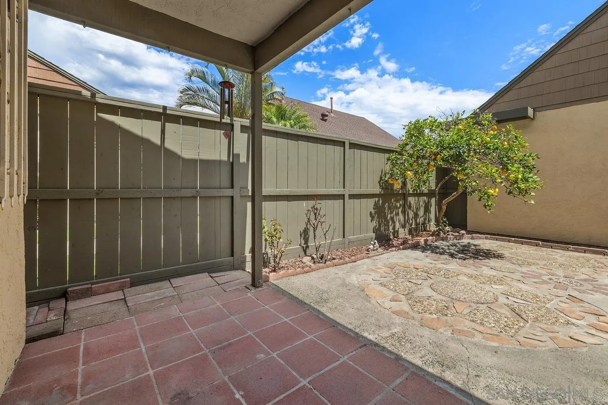https://cdn.realtyfeed.com/cdn/127/260020830/710cf4d0e38dd2f0c4dfda9c5dc74157.webp