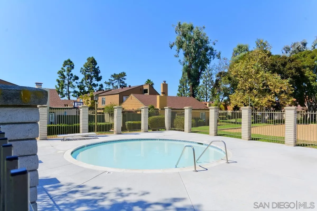 https://cdn.realtyfeed.com/cdn/127/260020830/cc93003d4c38beacc88f13715b257b1a.webp