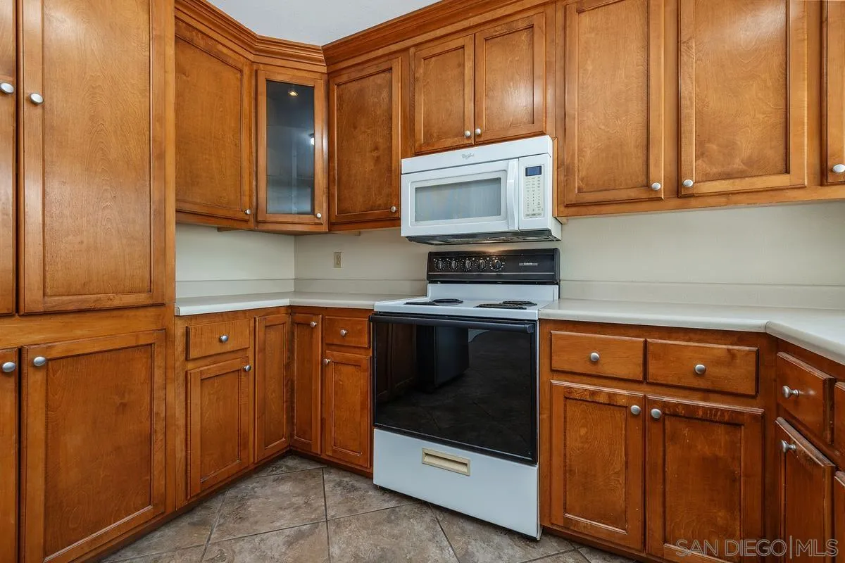 https://cdn.realtyfeed.com/cdn/127/260020830/e19c7963d67b2add4bd7caef512670c6.webp