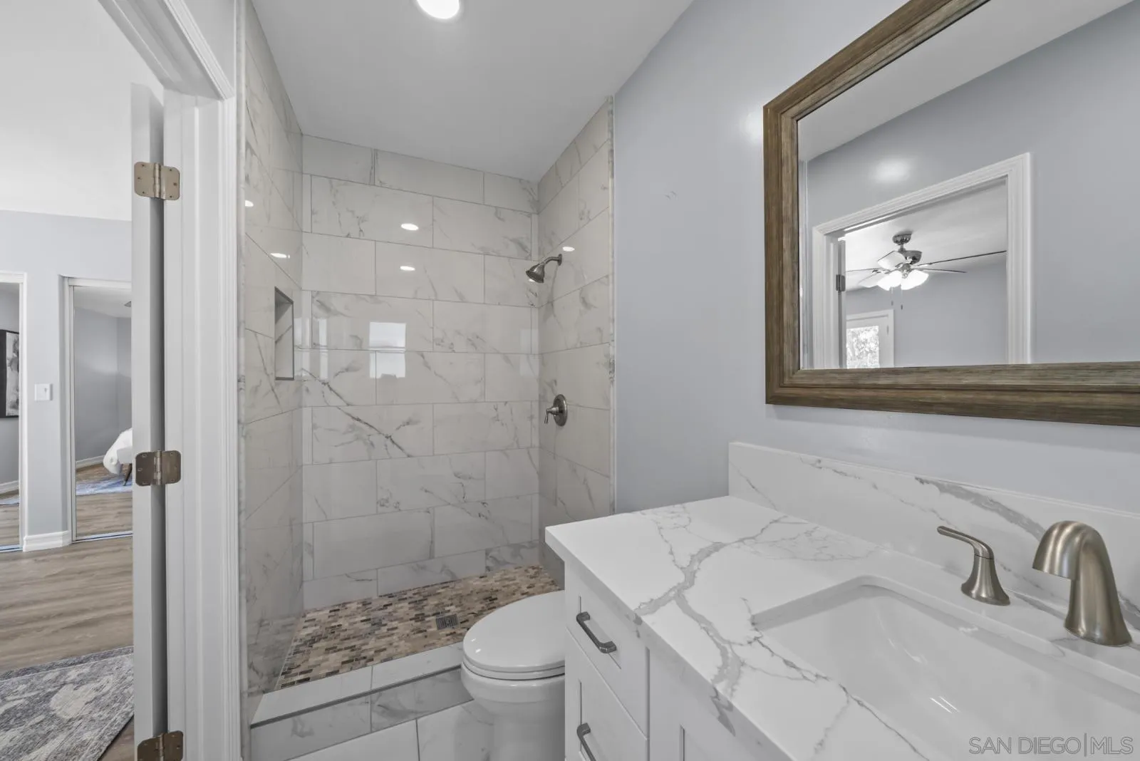 https://cdn.realtyfeed.com/cdn/127/260020833/0a53be9d82a1e9f8012452bbe4b8536c.webp