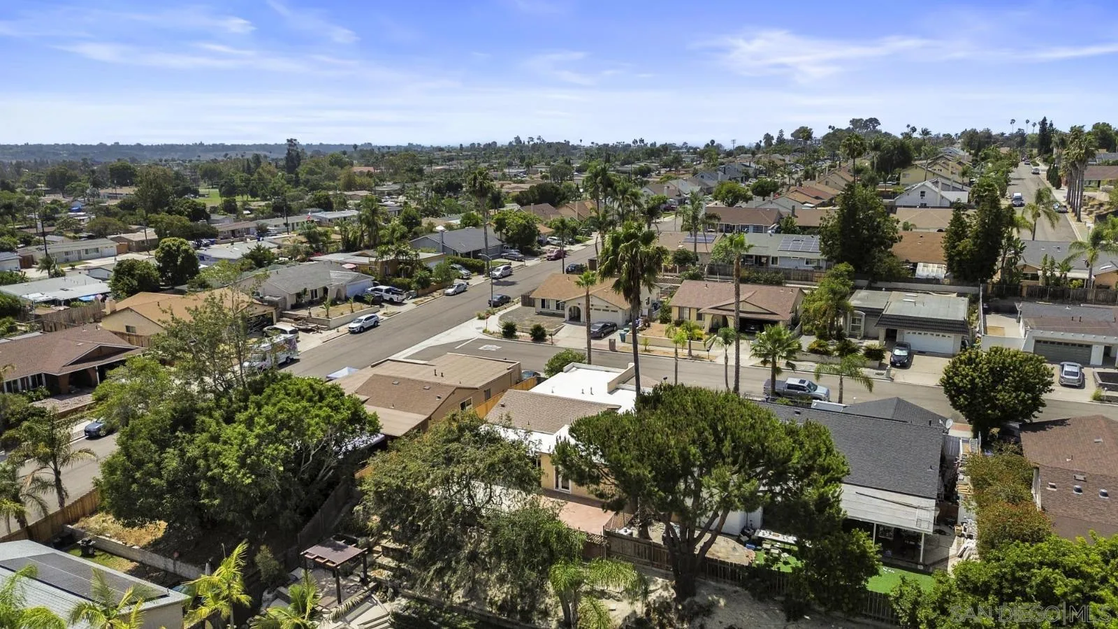https://cdn.realtyfeed.com/cdn/127/260020833/17e601a50ecd08f6d5c6e87ac17c4031.webp
