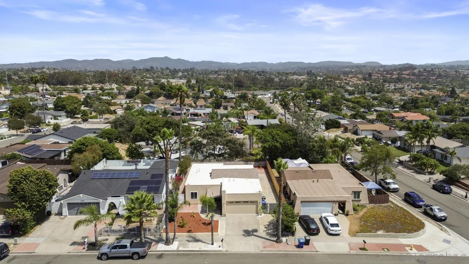 https://cdn.realtyfeed.com/cdn/127/260020833/499cfbc8f91cae5538eaba279c03c10d.webp