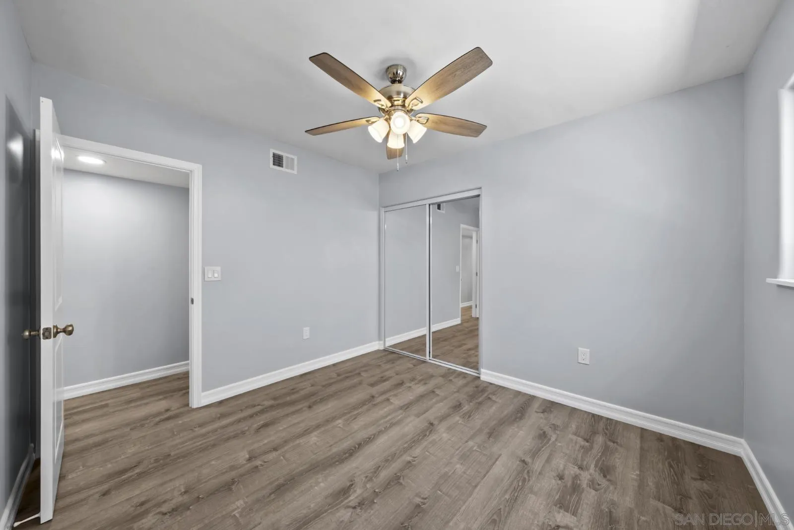 https://cdn.realtyfeed.com/cdn/127/260020833/4c24684eeb4377b742850ab3a76e659a.webp