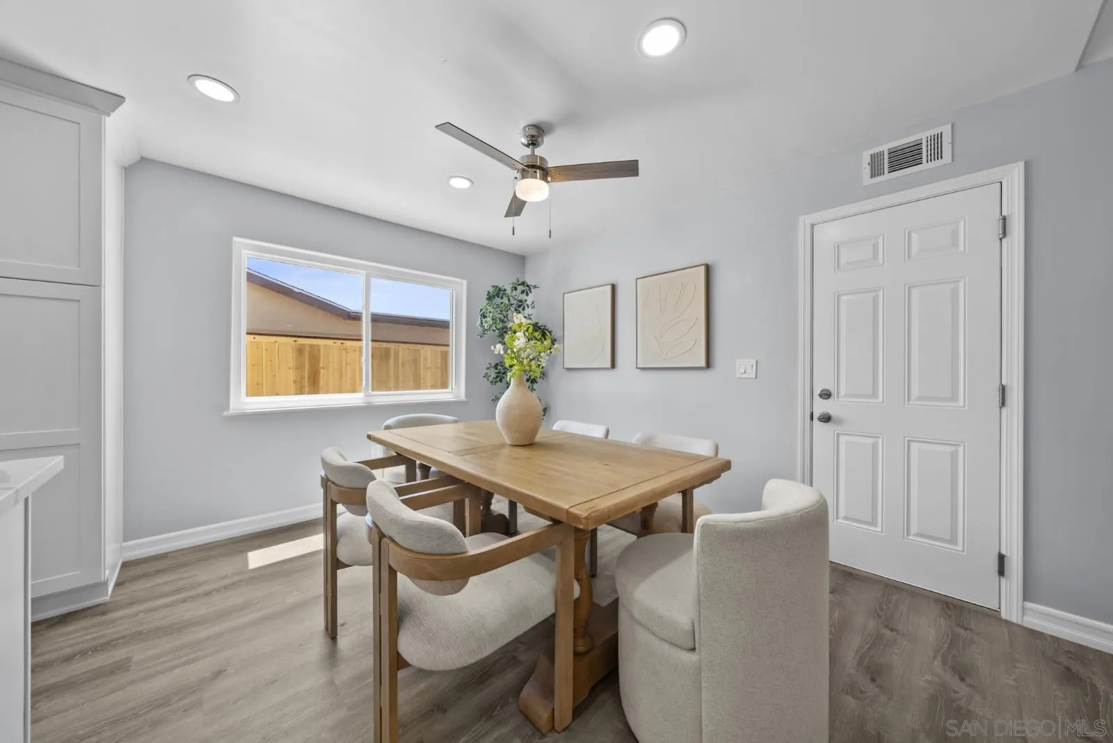 https://cdn.realtyfeed.com/cdn/127/260020833/e8870a6f9a27e25e5d7f6d8639557edc.webp