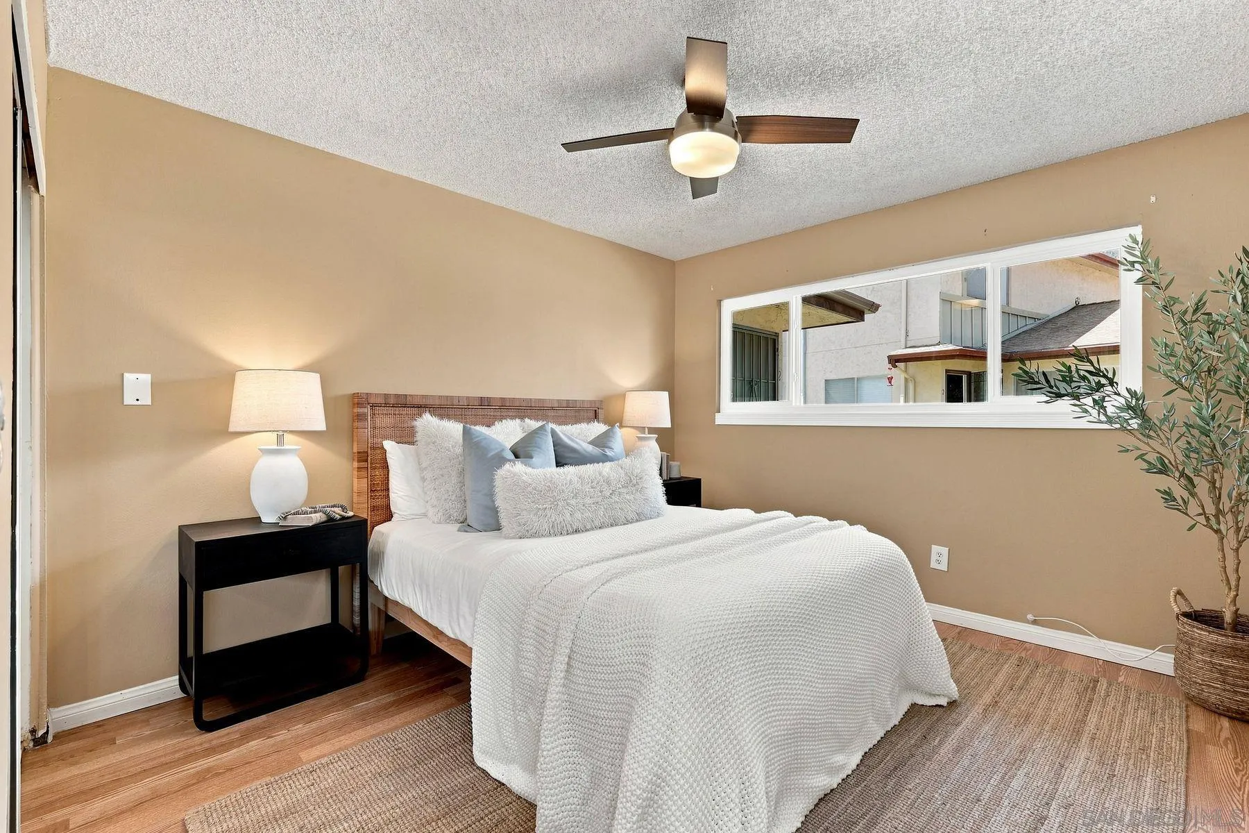 https://cdn.realtyfeed.com/cdn/127/260020834/18d9a82af4987d93bd854a276d0a48f1.webp