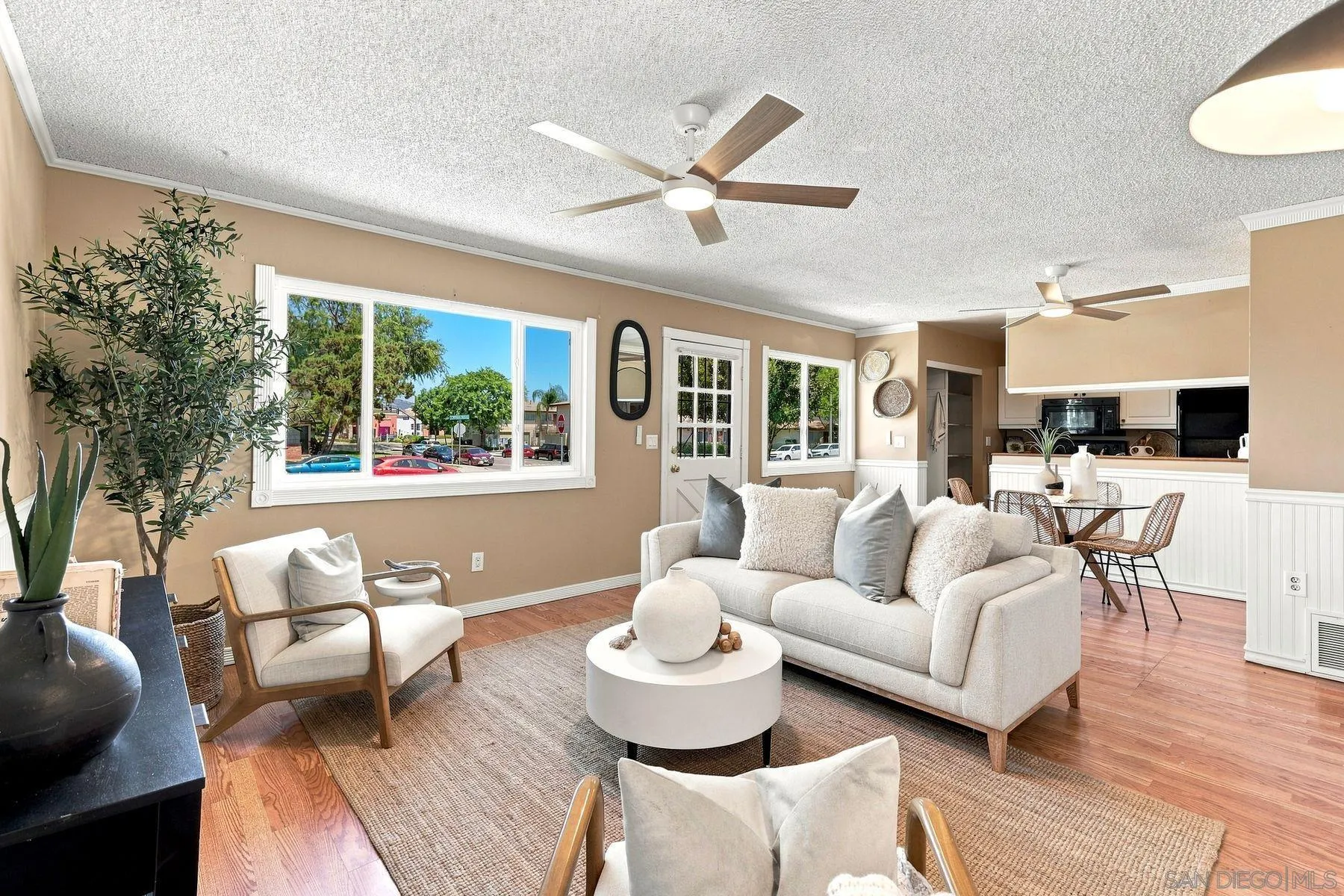 https://cdn.realtyfeed.com/cdn/127/260020834/b4ea70db8854d07b45996b59f905842b.webp