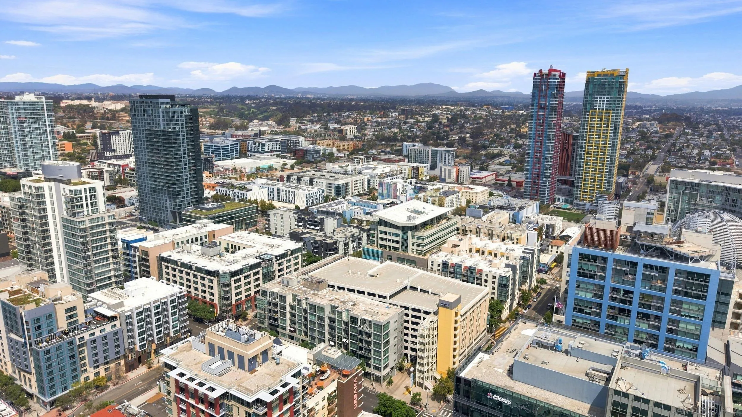https://cdn.realtyfeed.com/cdn/127/260020835/4b18e28f0c87cfc25260a95f7f277423.webp