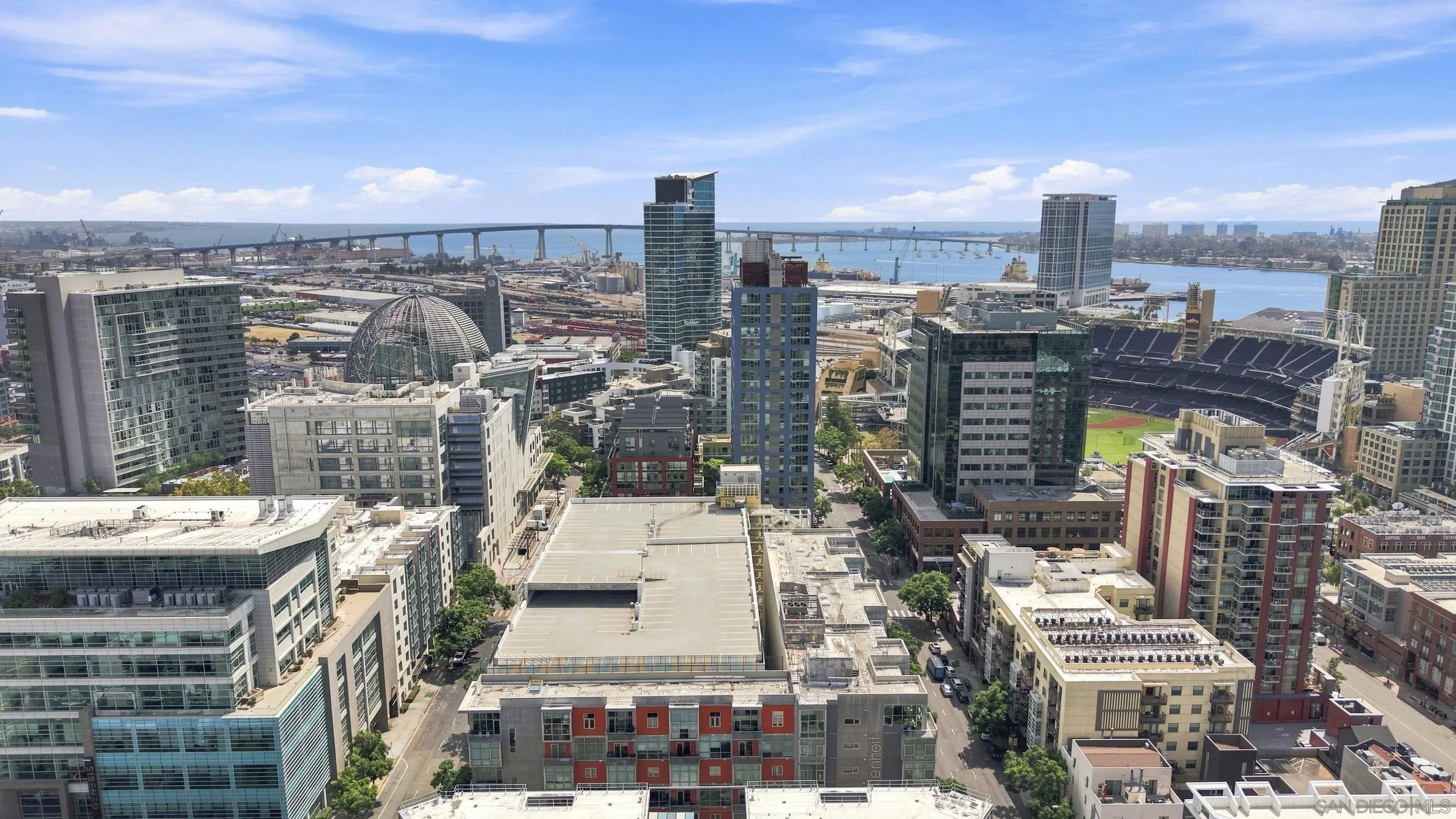 https://cdn.realtyfeed.com/cdn/127/260020835/79d48e7b52ceb4eda8e07698f533783d.webp