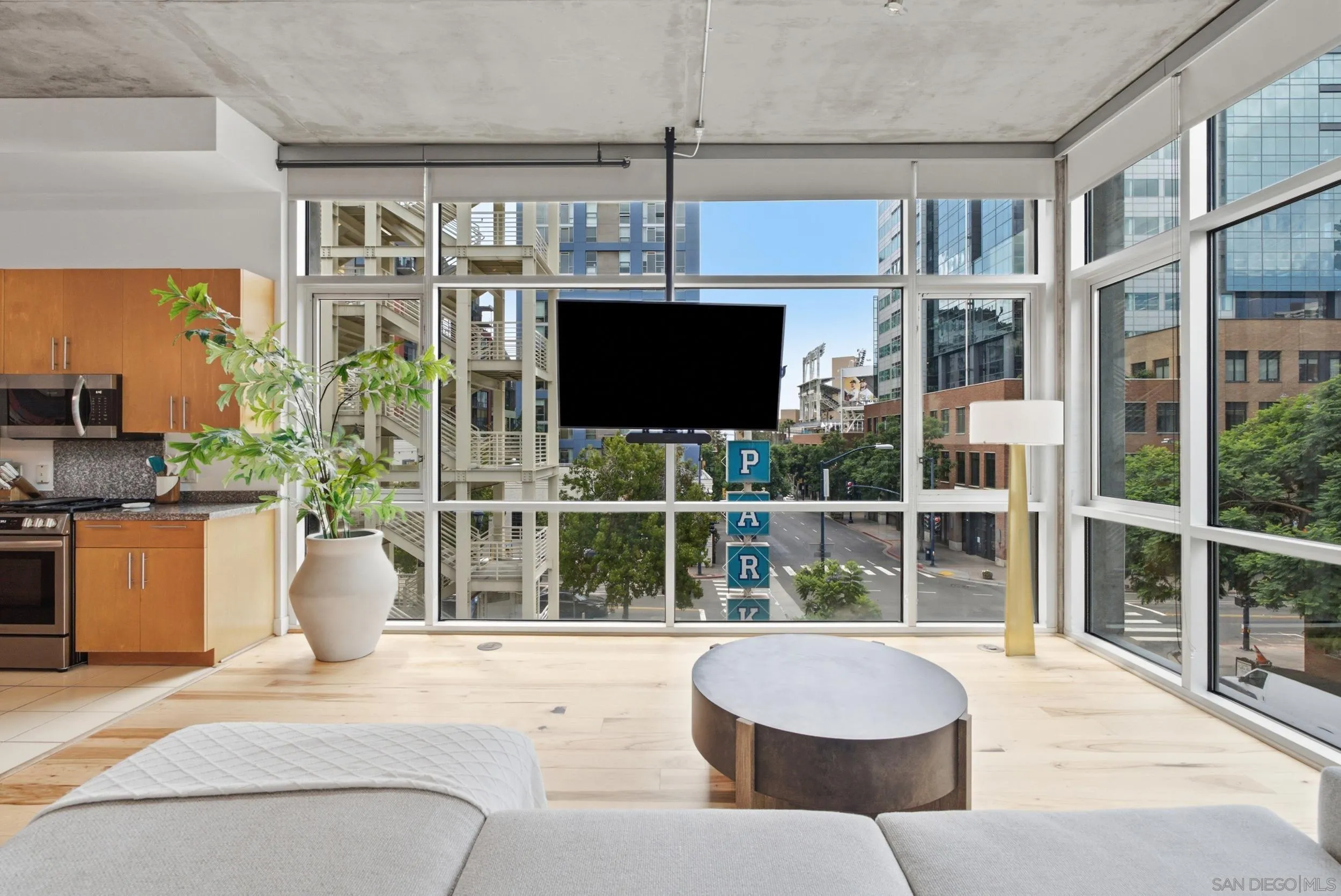 https://cdn.realtyfeed.com/cdn/127/260020835/b5ea774df1b328bf28e2c86151c43a89.webp