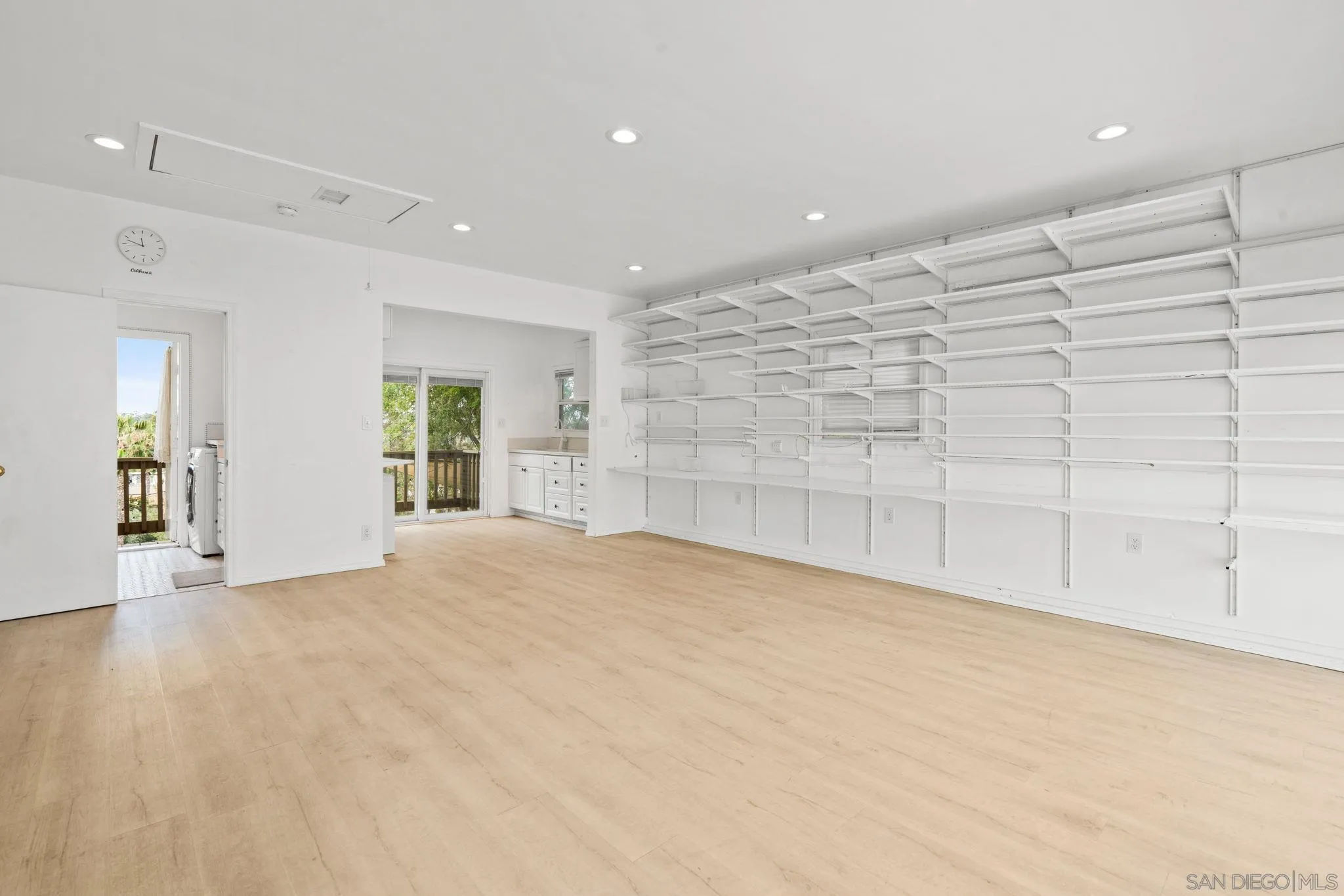https://cdn.realtyfeed.com/cdn/127/260020836/4850b412f55b1817a73e9ffab7a3ca82.webp