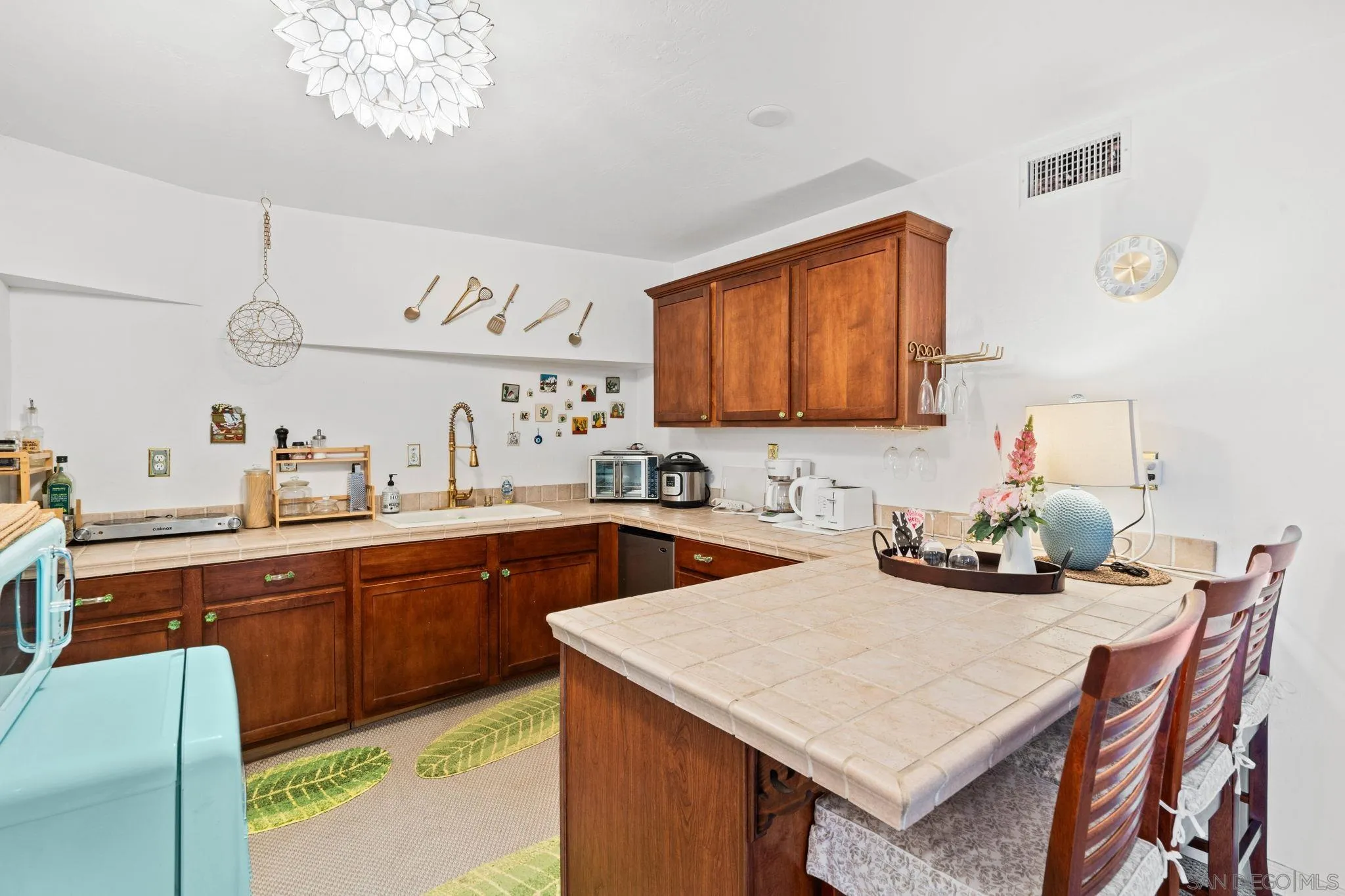 https://cdn.realtyfeed.com/cdn/127/260020836/def35ea6507ed3fad319b26bb1c46090.webp