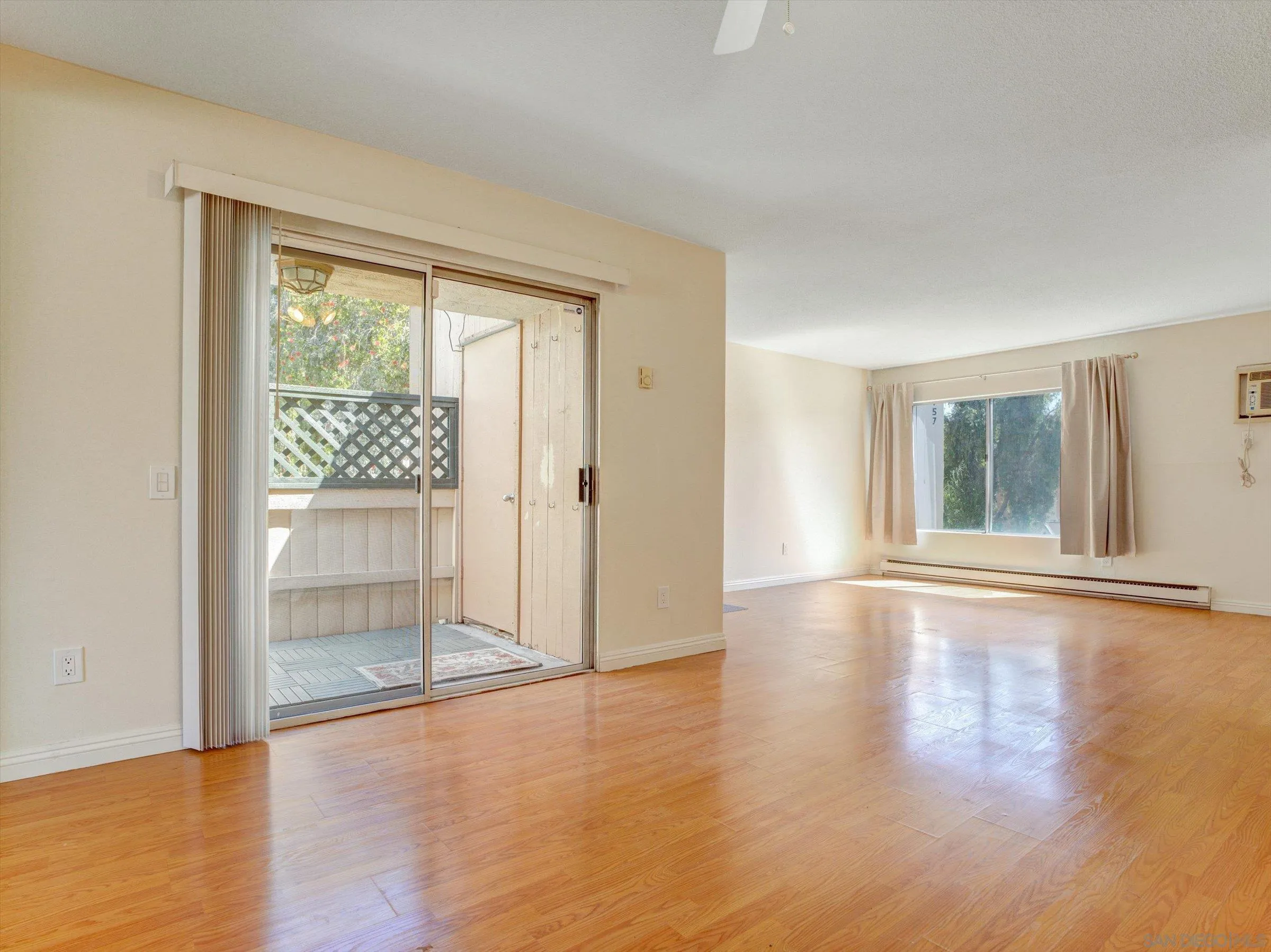 https://cdn.realtyfeed.com/cdn/127/260020839/20ad4982d655576d500d41565b63b011.webp
