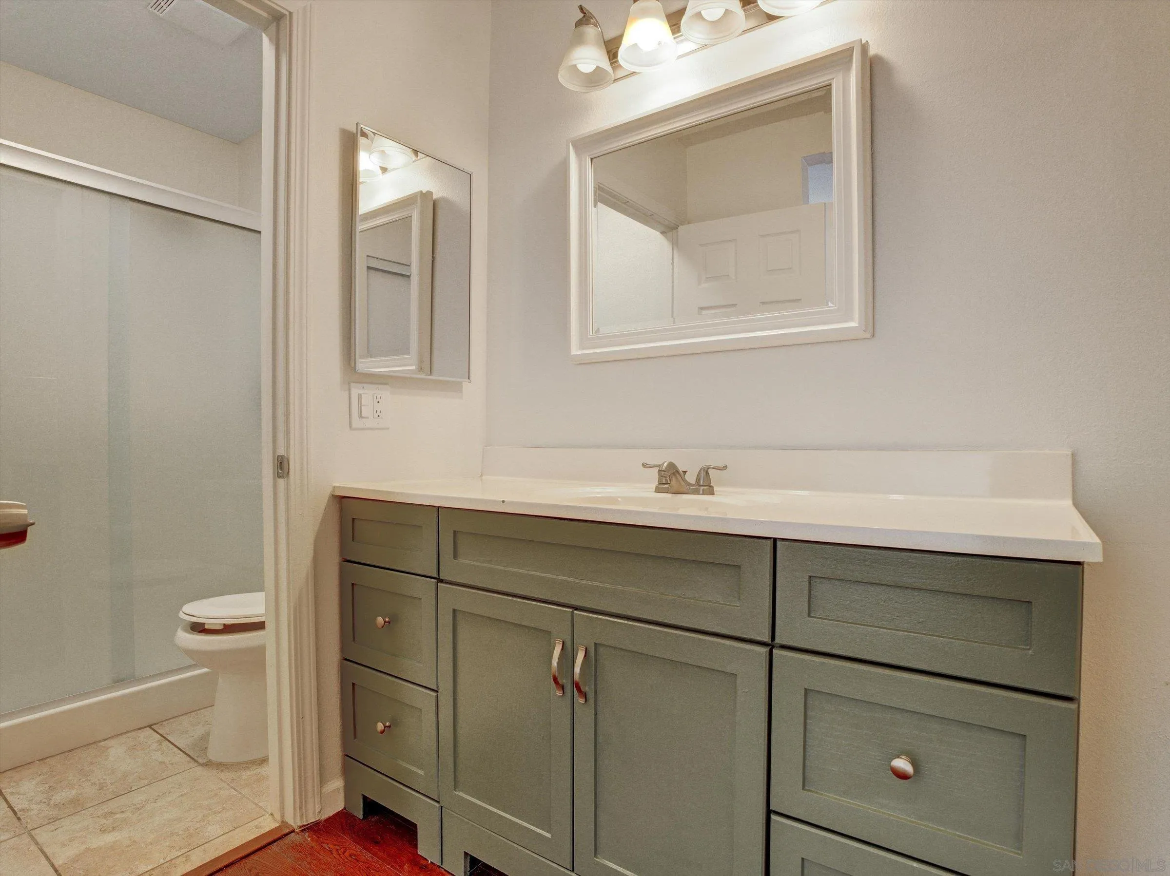 https://cdn.realtyfeed.com/cdn/127/260020839/3b8595d251ffab082b04721dc0bb65f8.webp