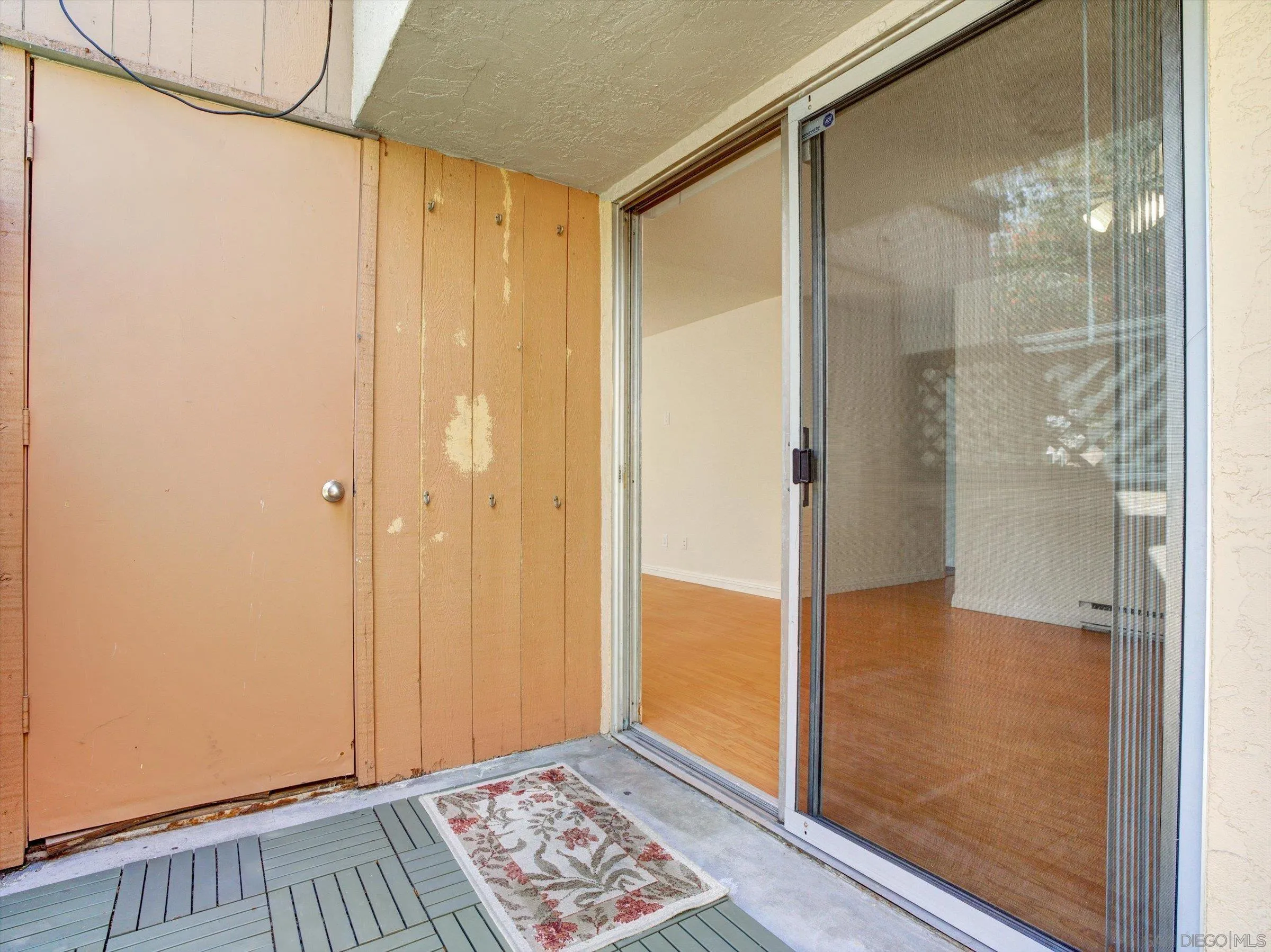 https://cdn.realtyfeed.com/cdn/127/260020839/a7d8d36912e44f8813811d604a9eca8f.webp