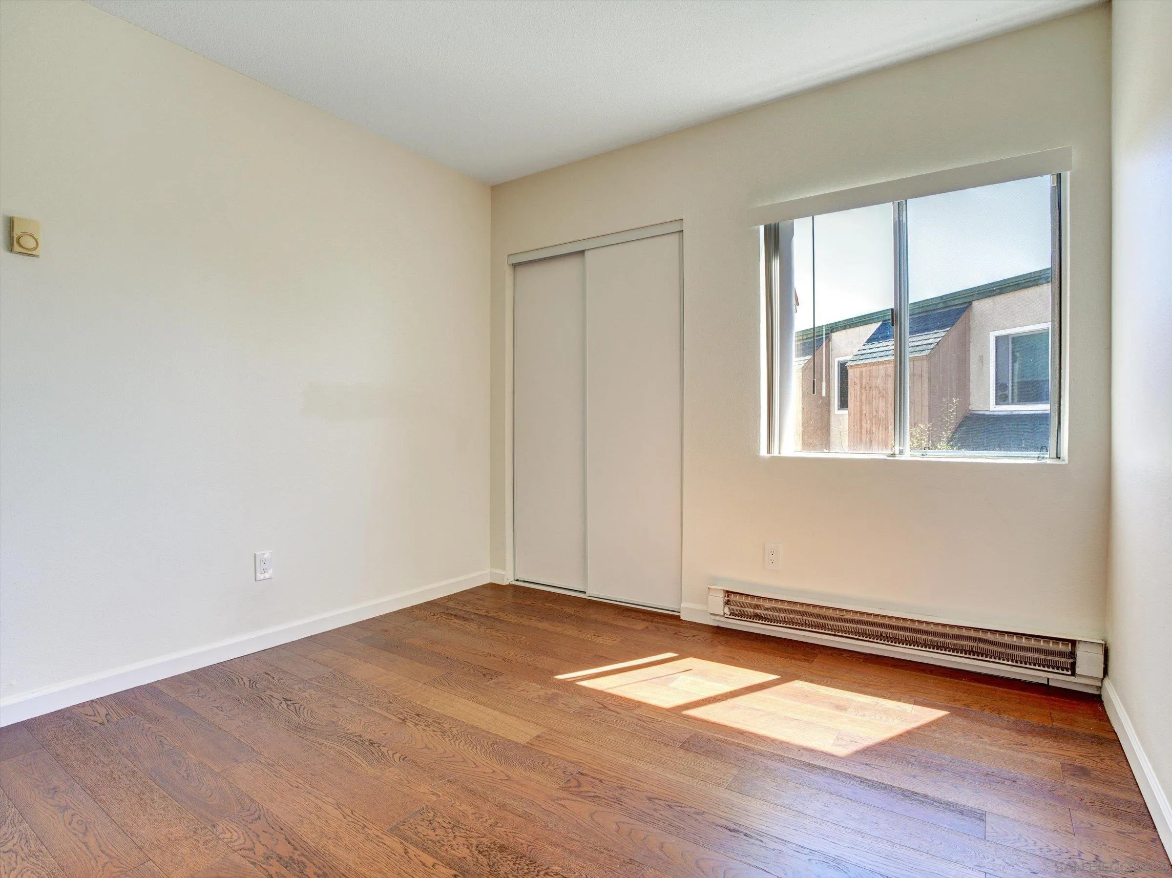https://cdn.realtyfeed.com/cdn/127/260020839/ba71b0122f0e63bc10f1c017104e2e92.webp