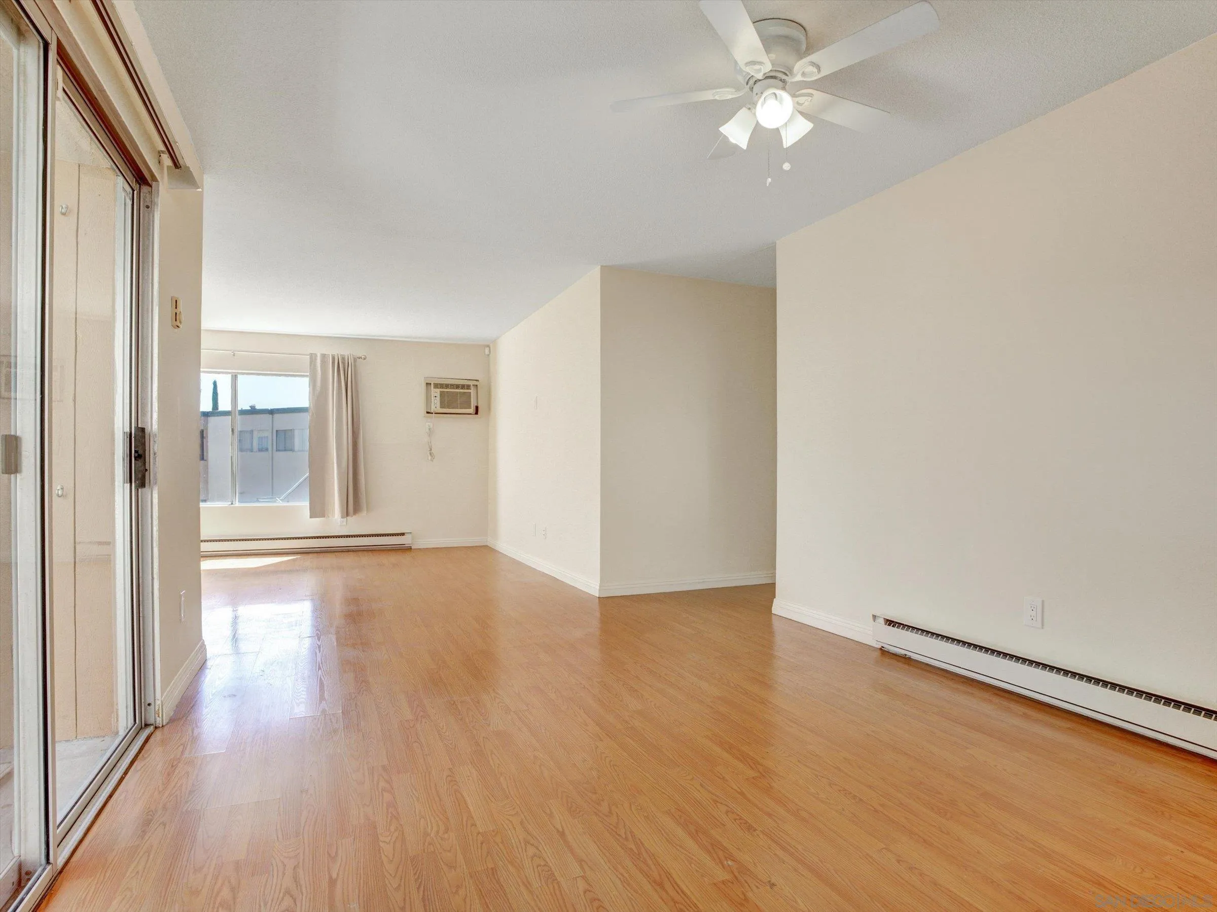 https://cdn.realtyfeed.com/cdn/127/260020839/c5f447bea62beb0c10986928d89cec2c.webp