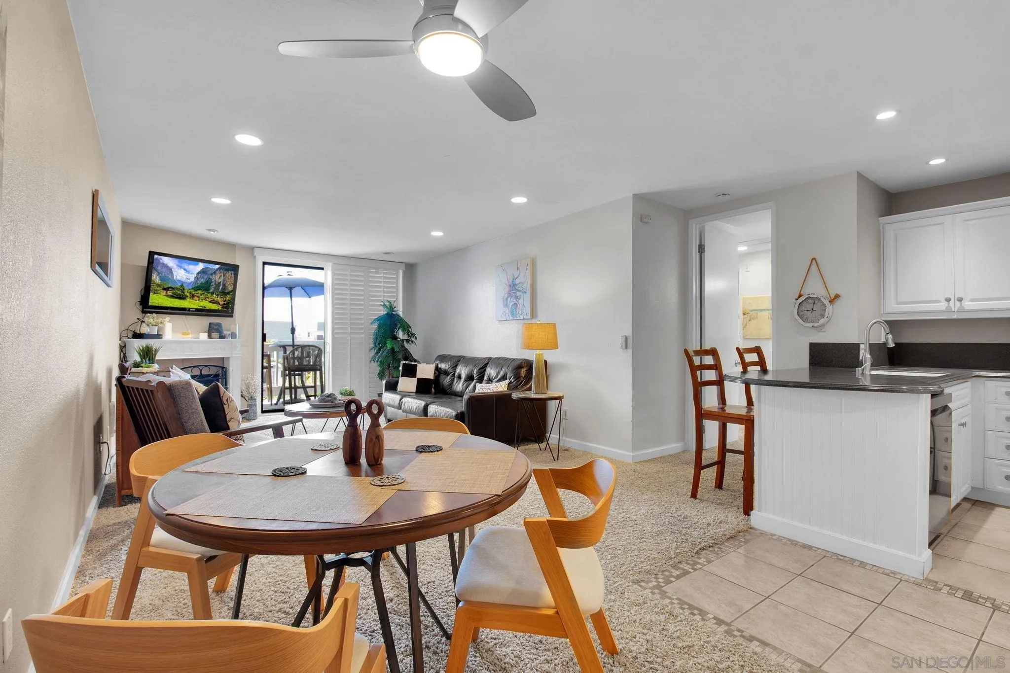 https://cdn.realtyfeed.com/cdn/127/260020841/567d9fdd2af0831265b9e3252ec57c9e.webp