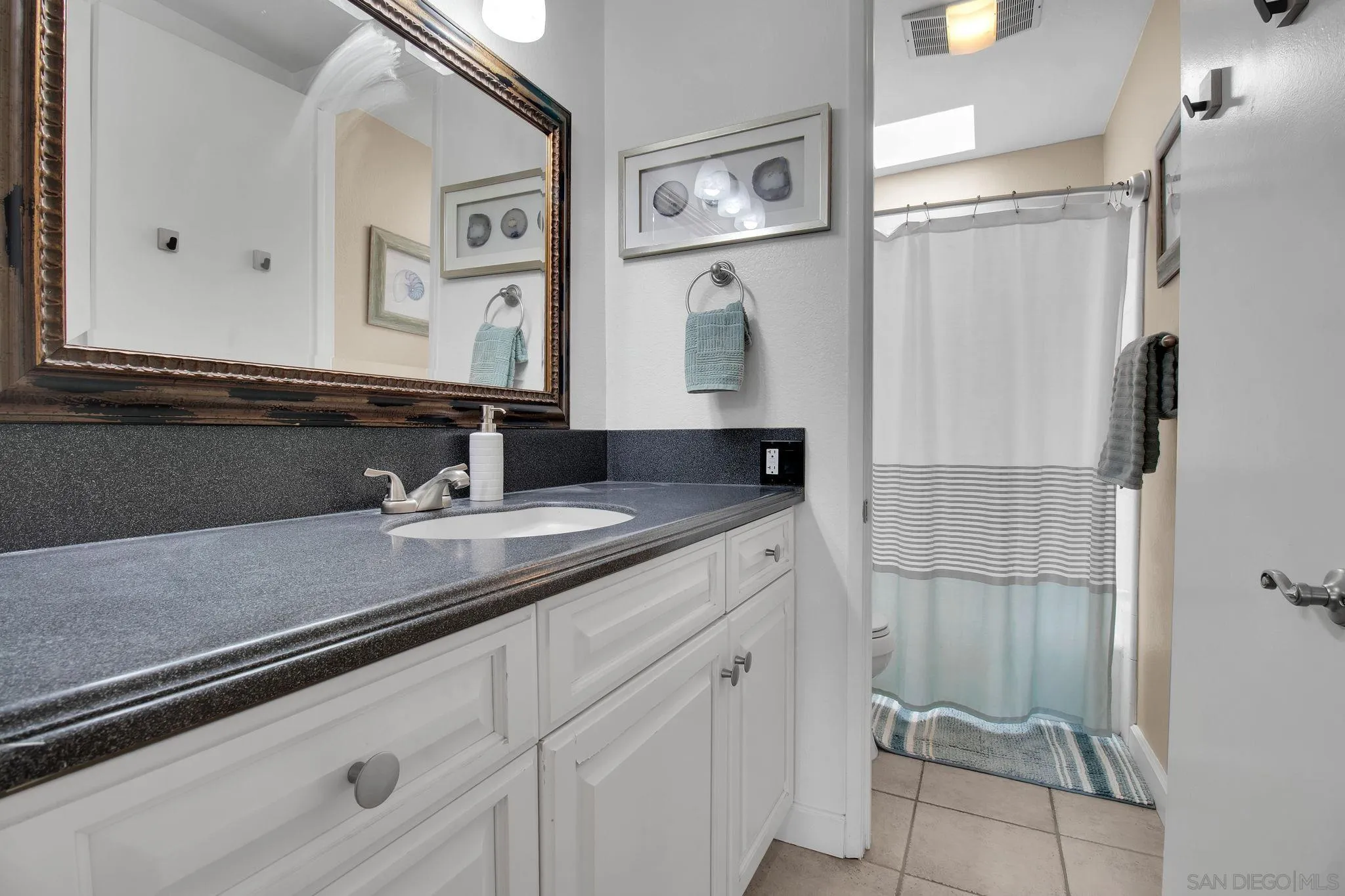 https://cdn.realtyfeed.com/cdn/127/260020841/e565f01a90e1508b6c933ab523a88e37.webp