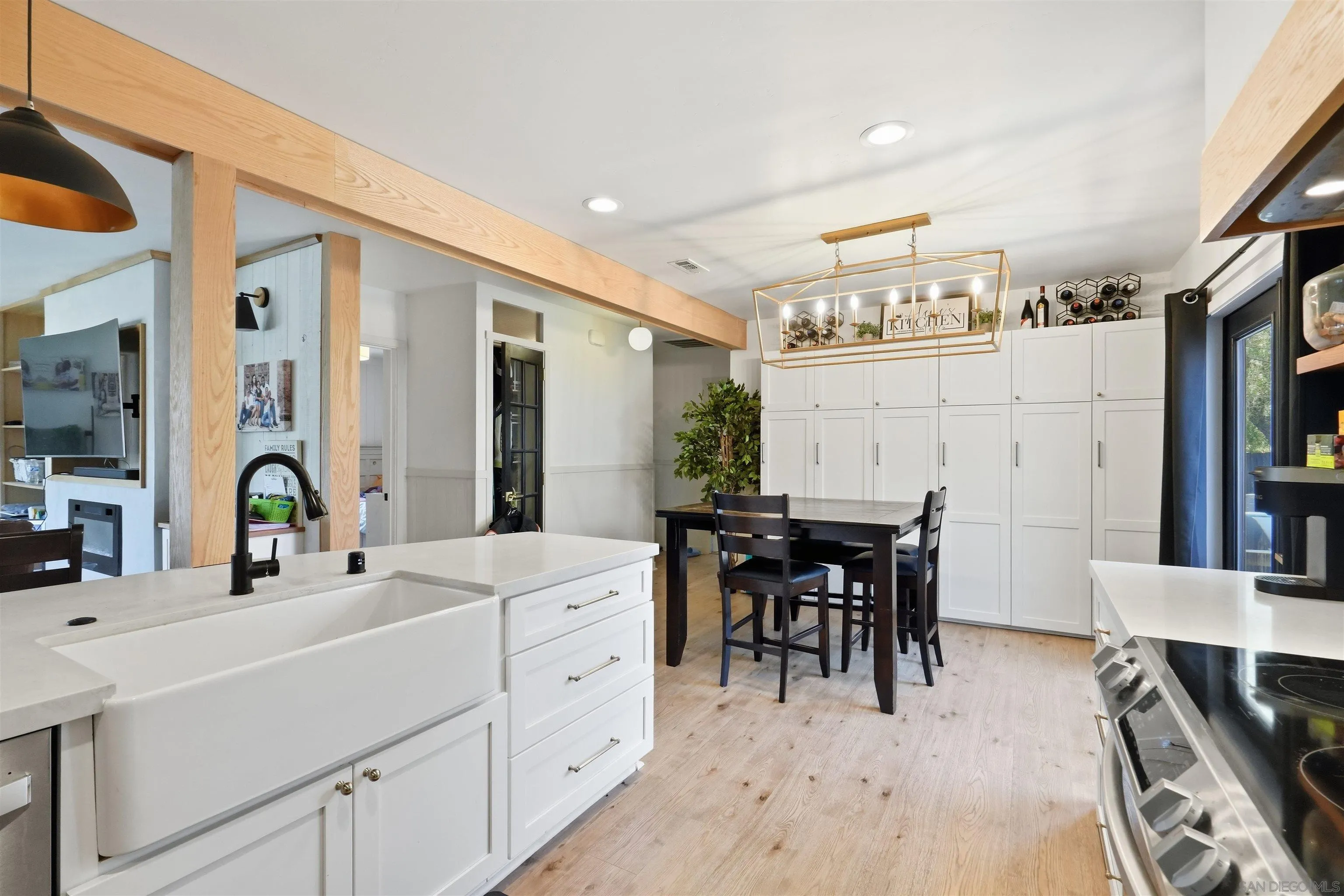 https://cdn.realtyfeed.com/cdn/127/260020844/47ef2c83dd96aedc373a08a94751e0da.webp