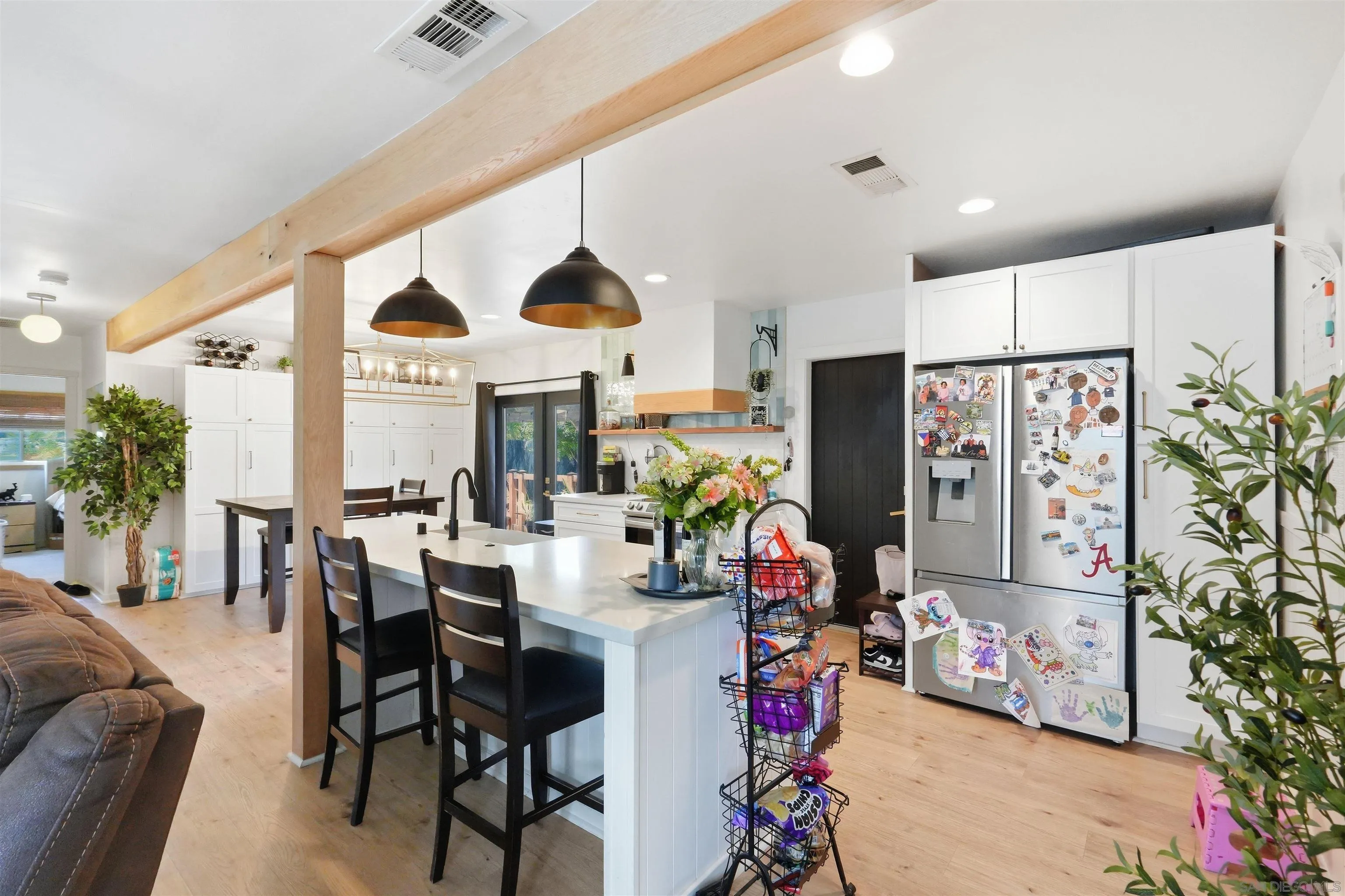 https://cdn.realtyfeed.com/cdn/127/260020844/48e69d3f3ac0c9dbfe55cb54972e02cc.webp