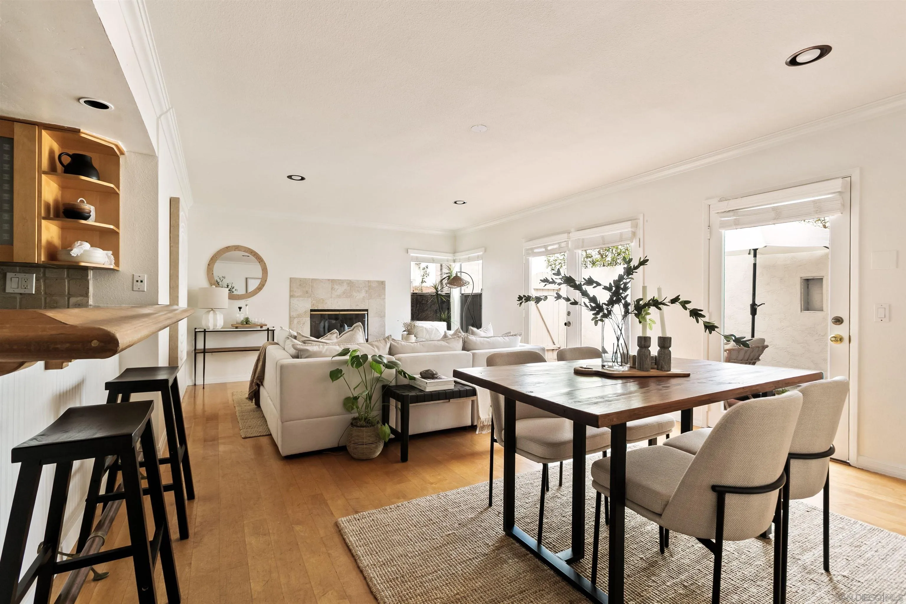 https://cdn.realtyfeed.com/cdn/127/260020846/28e50a47a68a5d5a1f19ad0f9a737b6c.webp