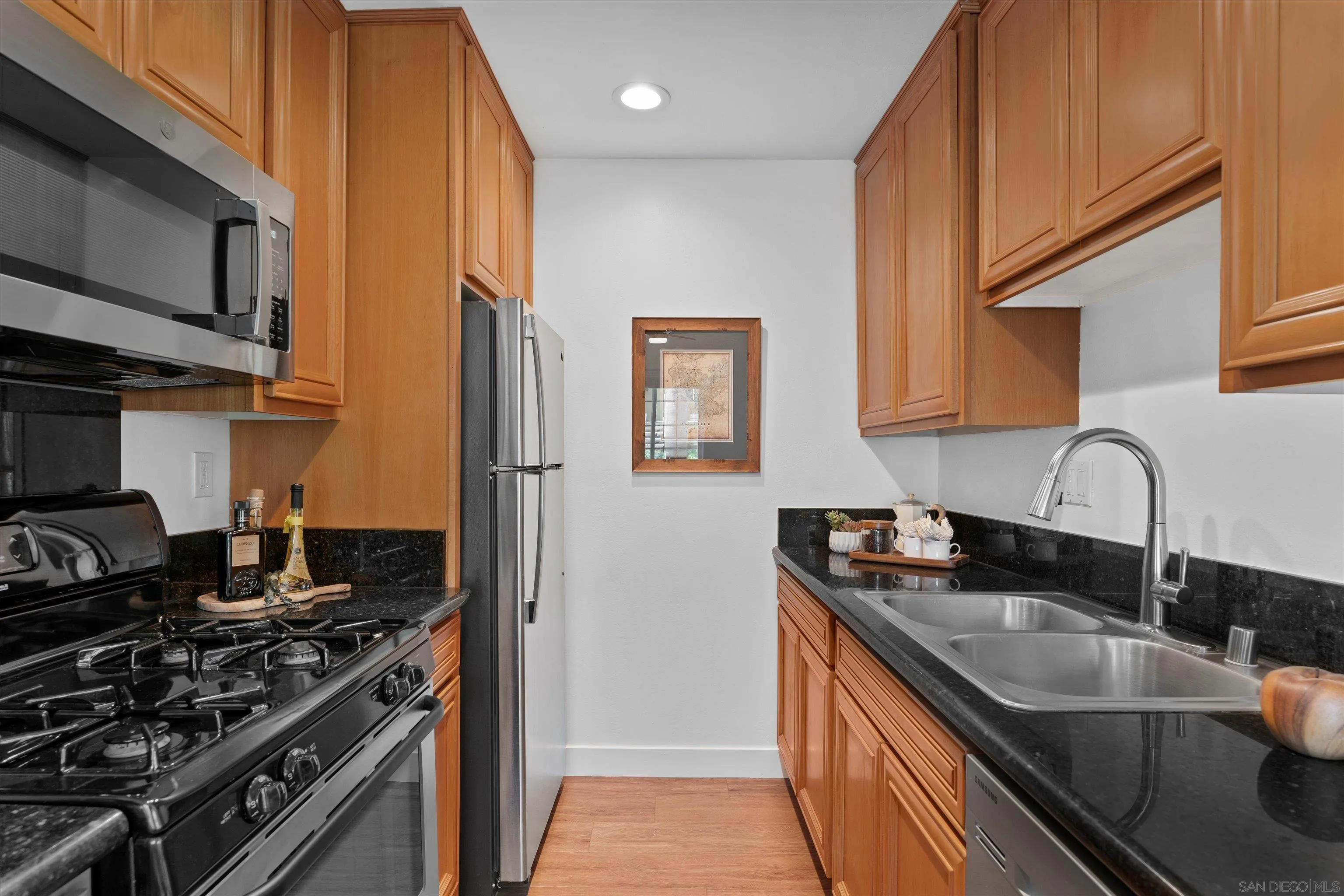 https://cdn.realtyfeed.com/cdn/127/260020847/2b232de3f8c50fc82cf6aec6f14b19d4.webp