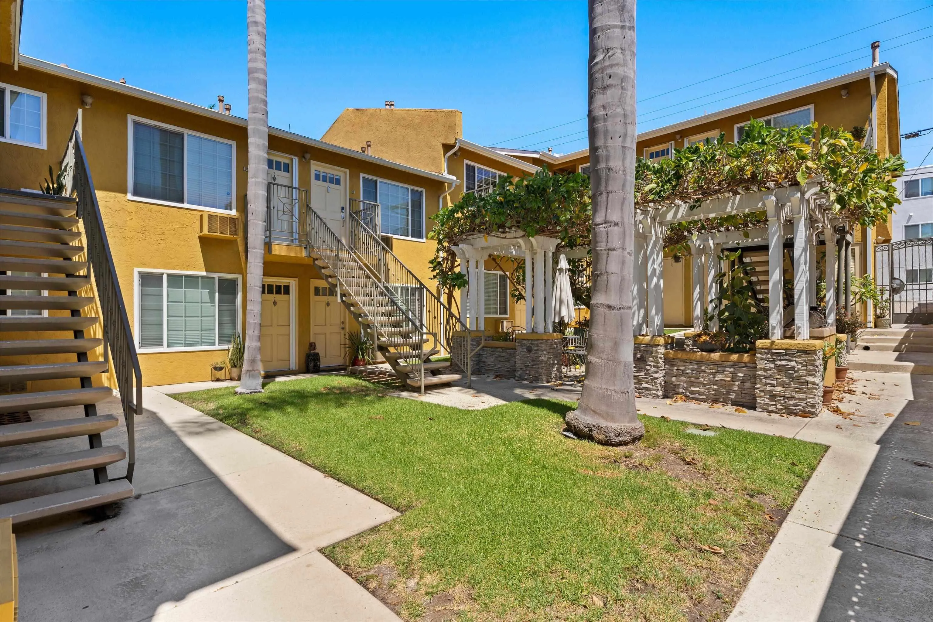 https://cdn.realtyfeed.com/cdn/127/260020847/30a52969c9b1234924e2b7540e62815c.webp