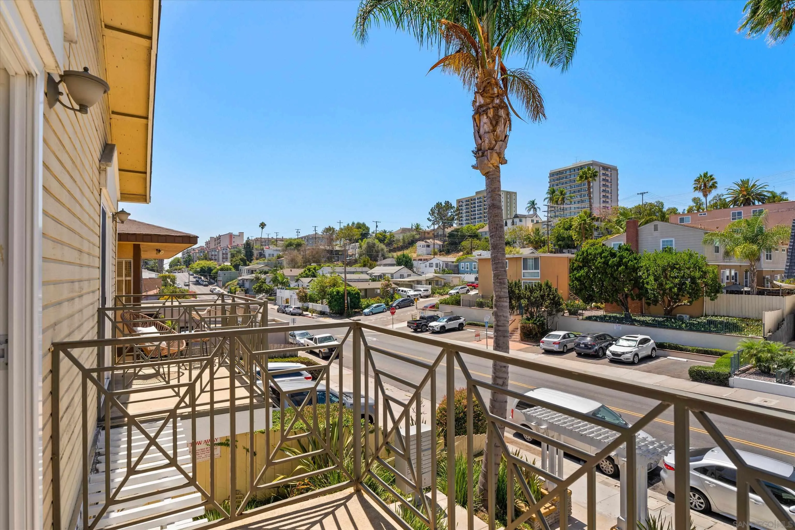 https://cdn.realtyfeed.com/cdn/127/260020847/c03553c5cea19982294b3e1356698b50.webp