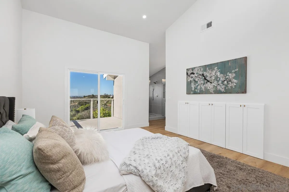 https://cdn.realtyfeed.com/cdn/127/260020848/66b41f643bd76685bdd409a62a9a0a7e.webp