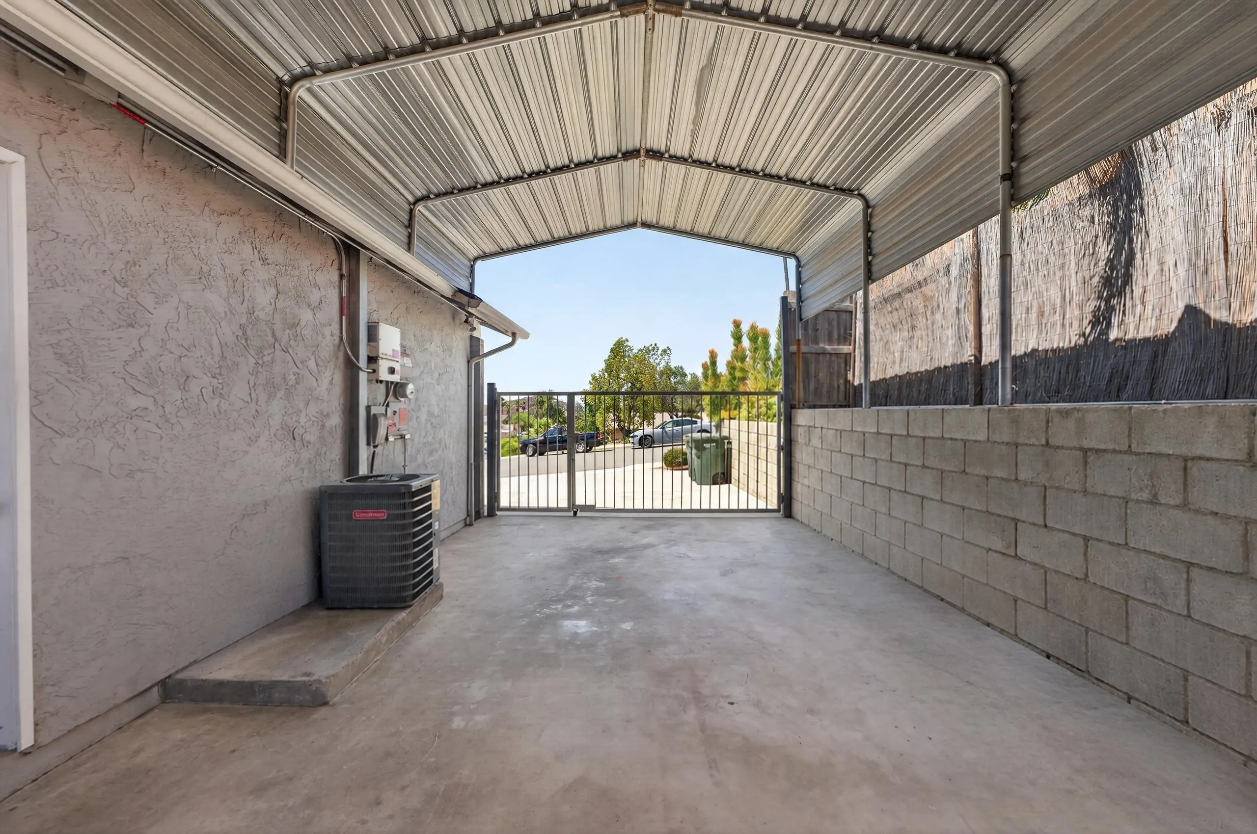 https://cdn.realtyfeed.com/cdn/127/260020850/71f039d754e391a7e1d78857f54d02c8.webp