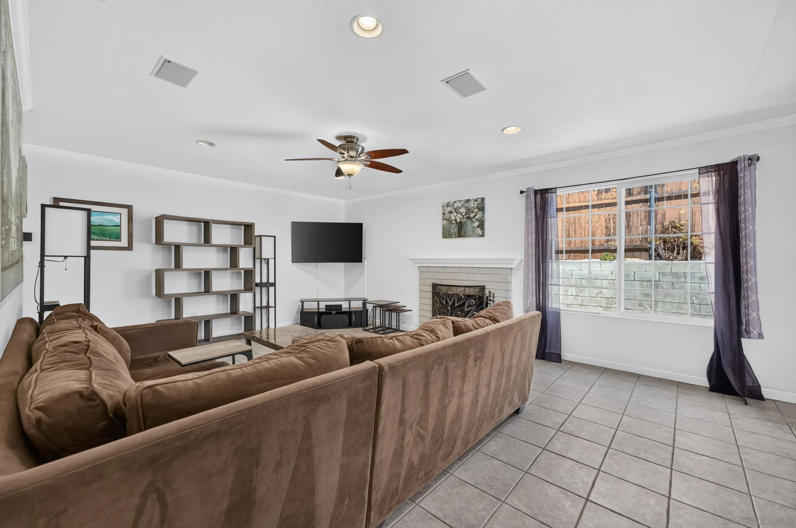 https://cdn.realtyfeed.com/cdn/127/260020850/7be9693f45e30521ead0fda4835a78a7.webp