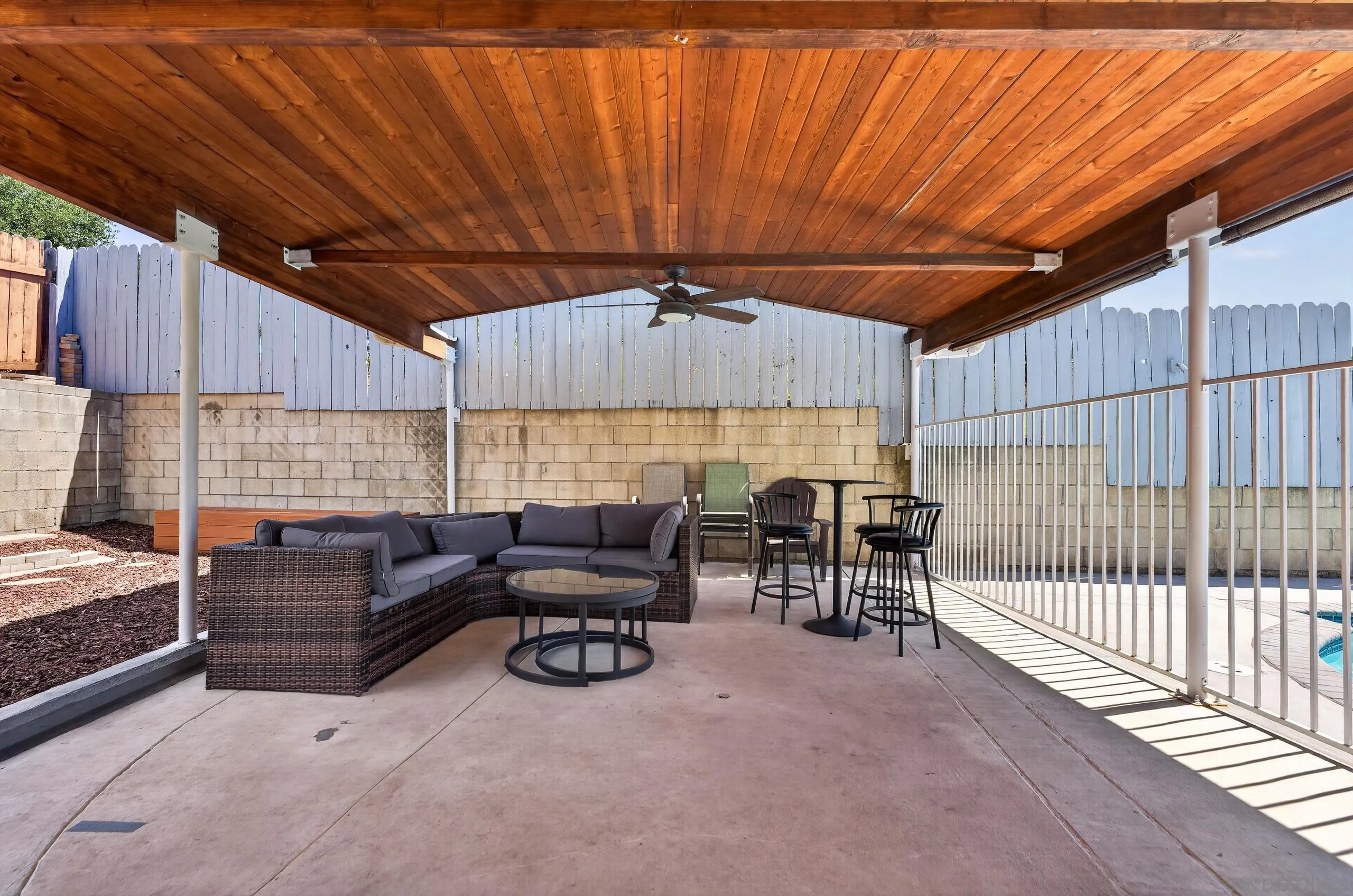 https://cdn.realtyfeed.com/cdn/127/260020850/e5a96cf45da9e8eef919cf91a13e2715.webp