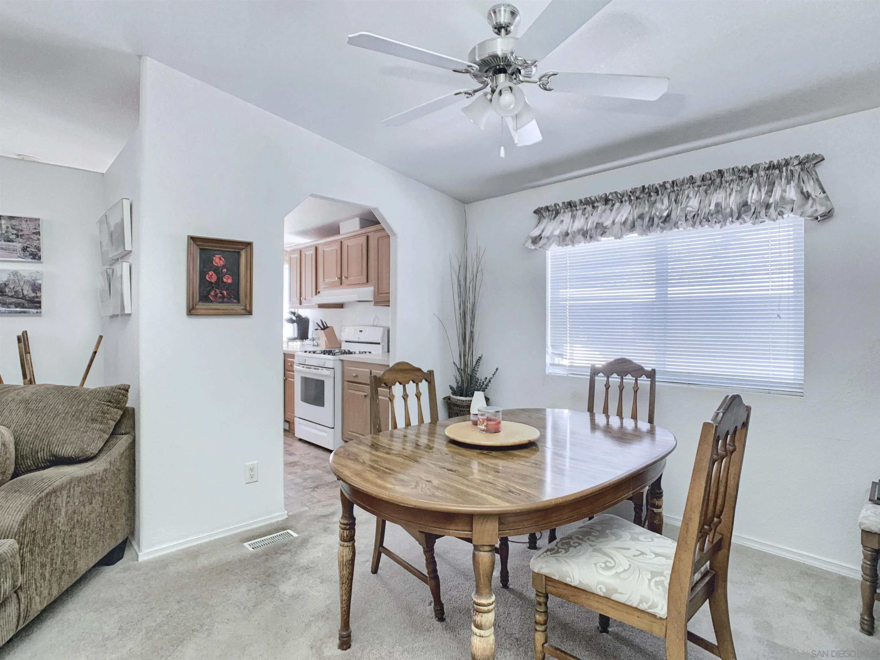 https://cdn.realtyfeed.com/cdn/127/260020852/fc8605443e0e2127b123331053039736.webp