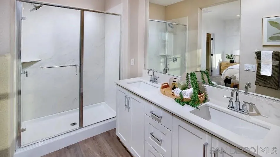 https://cdn.realtyfeed.com/cdn/127/260020855/8c726ee8db1a3364b80672faad3c1d29.webp