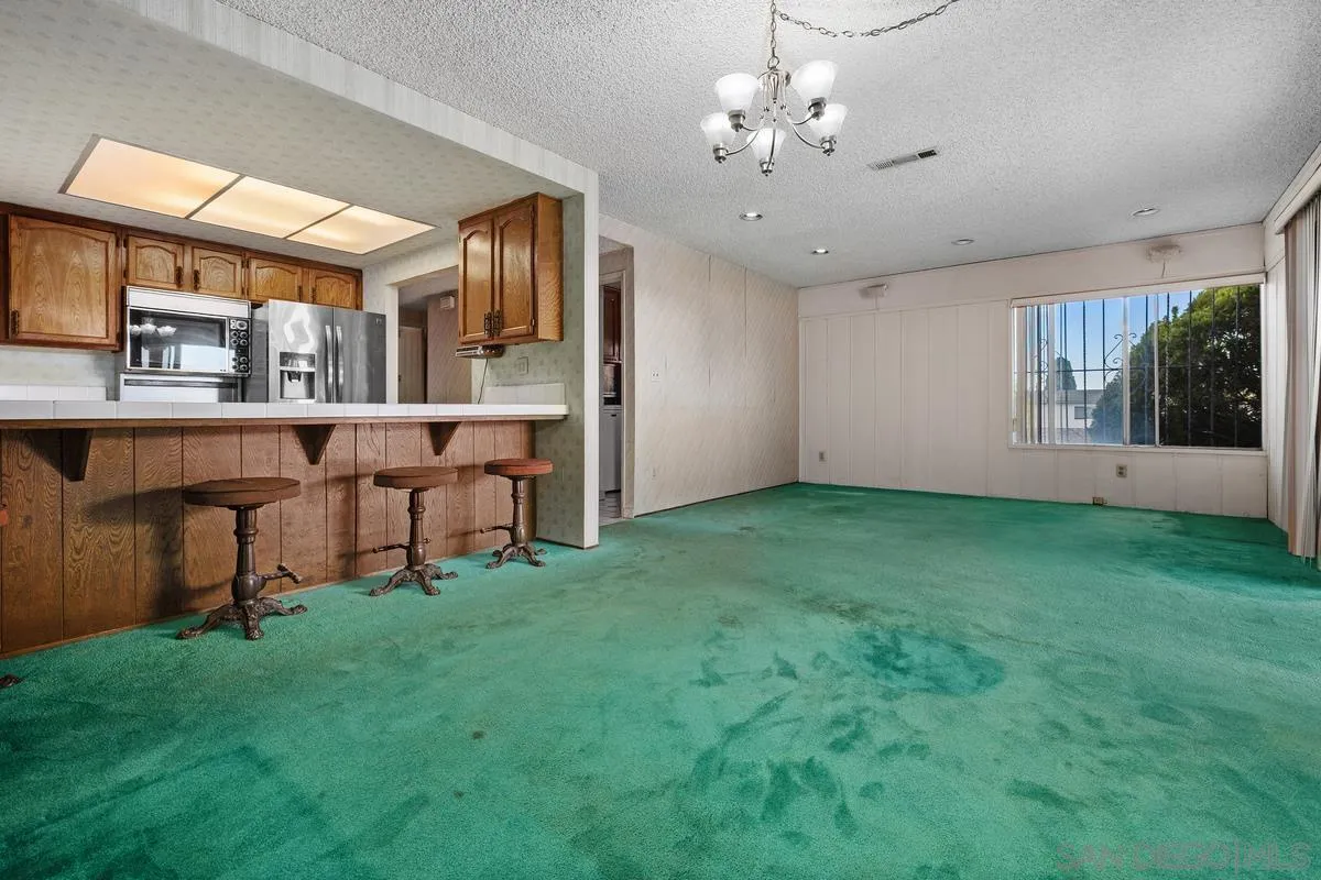 https://cdn.realtyfeed.com/cdn/127/260020860/33d0ae1f20d46e4c5398f4b2981540d0.webp
