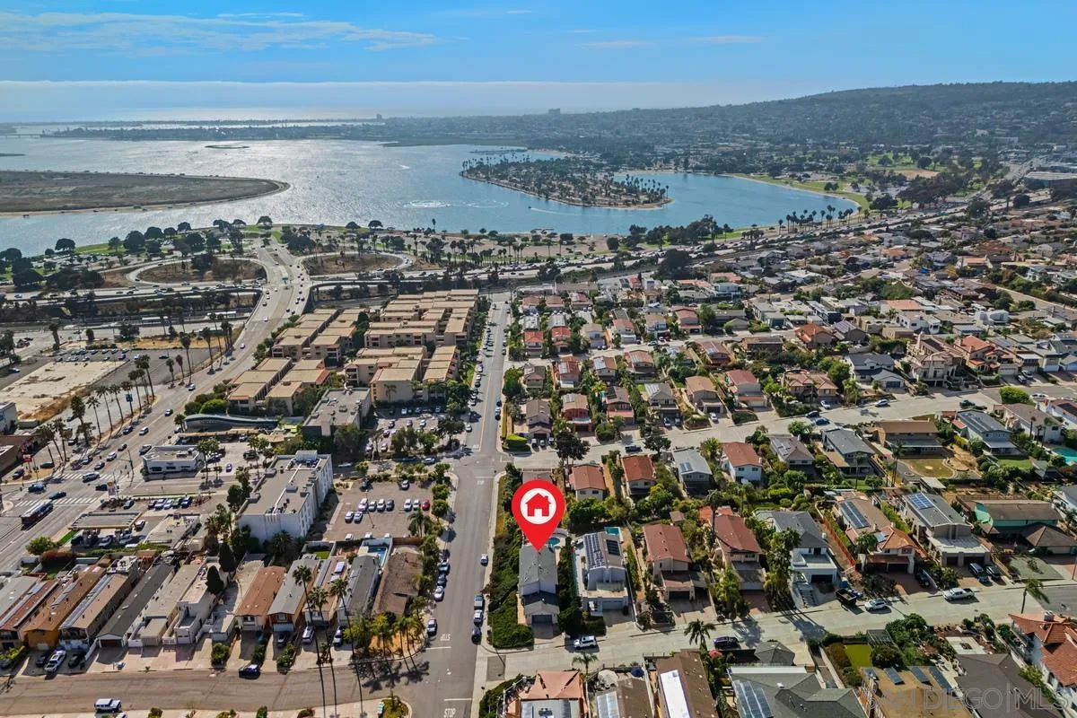 https://cdn.realtyfeed.com/cdn/127/260020860/7a7698b40f0b797860c9f842b206d3f9.webp