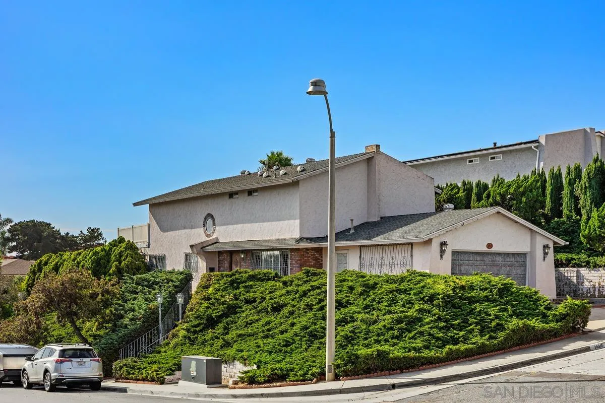 https://cdn.realtyfeed.com/cdn/127/260020860/bbce56a900f31e4d15ae0b0b48205171.webp