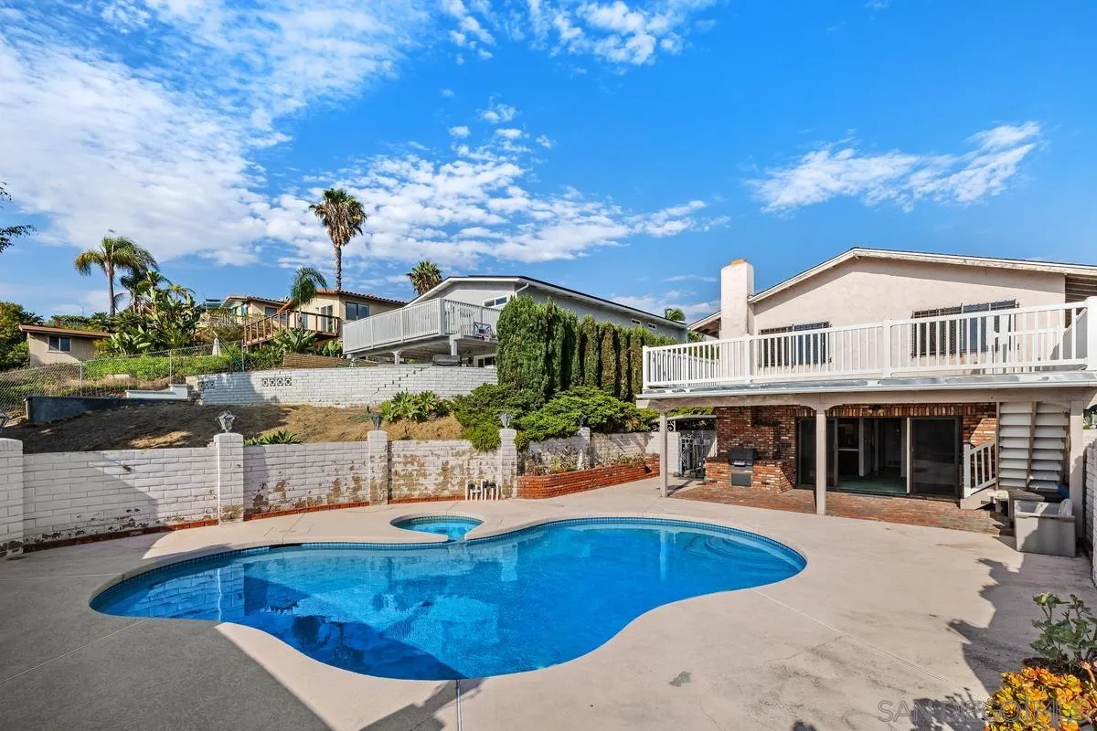 https://cdn.realtyfeed.com/cdn/127/260020860/bd295b5d7c5b1bb5eef130b95d512293.webp