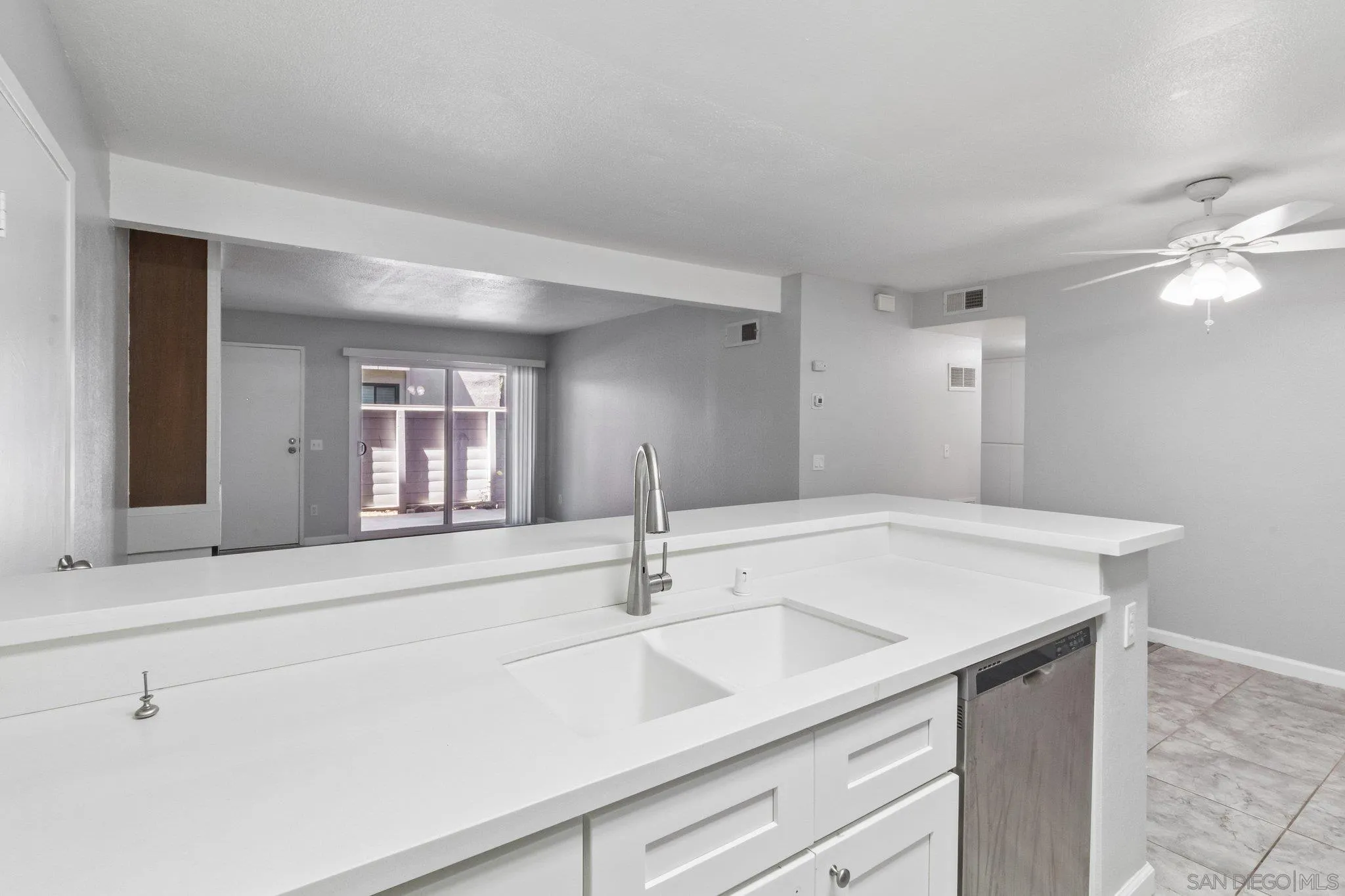 https://cdn.realtyfeed.com/cdn/127/260020864/0a47e97ef418cf54da3480608a60b3ce.webp