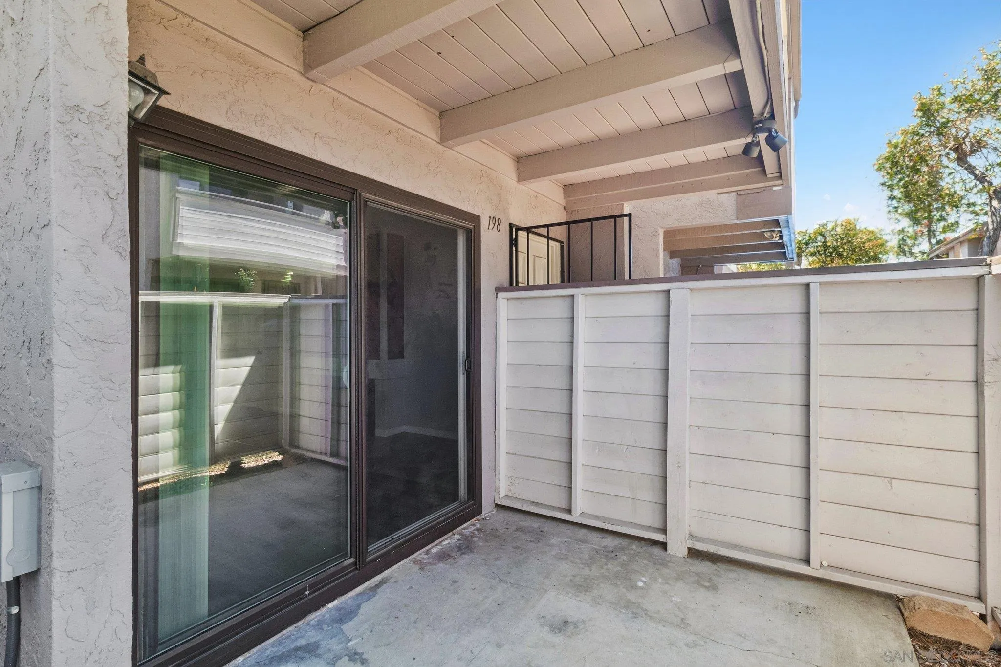 https://cdn.realtyfeed.com/cdn/127/260020864/67ceaafd558b2414c8ceb684b71ca43d.webp