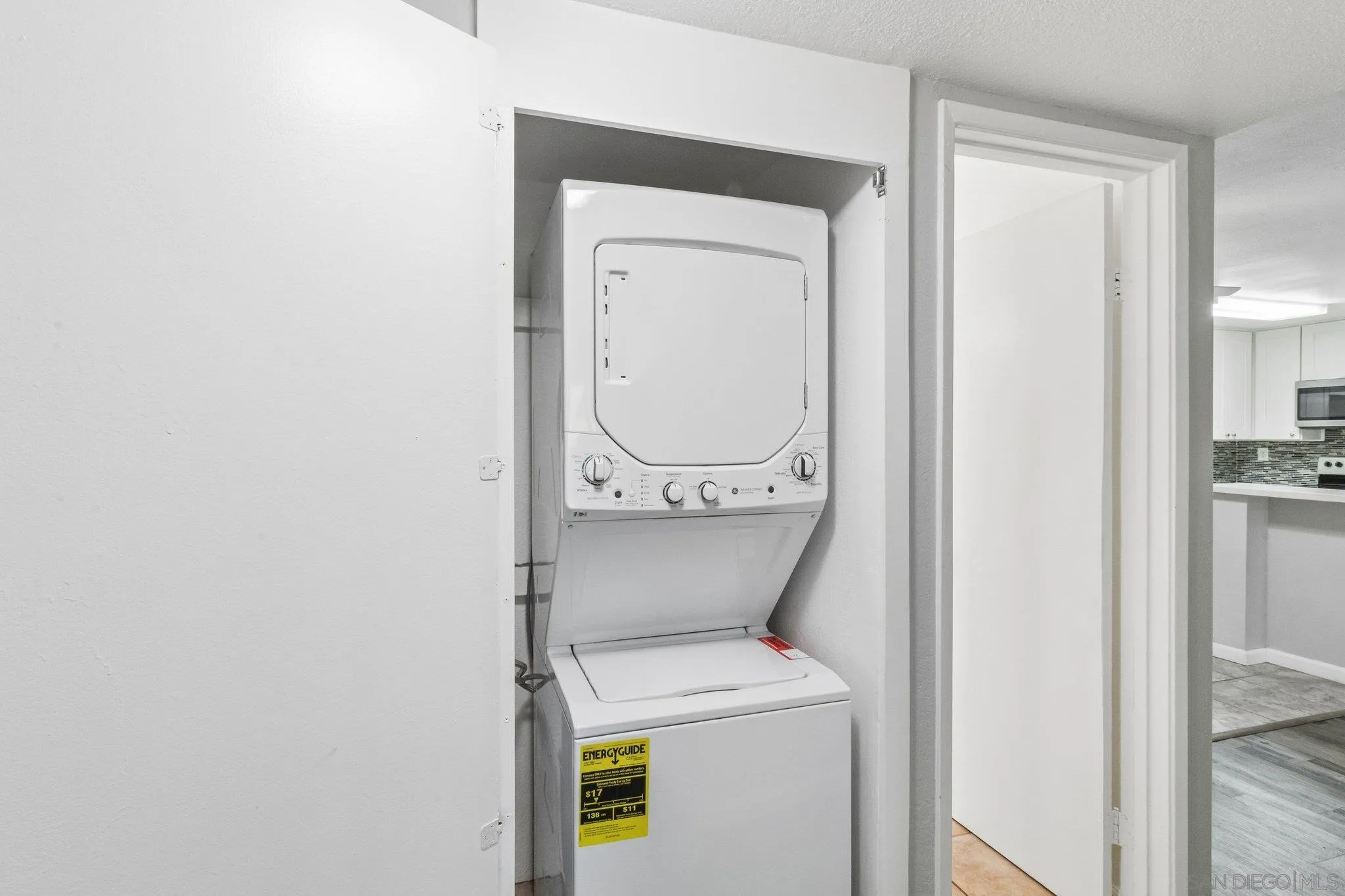 https://cdn.realtyfeed.com/cdn/127/260020864/a305d797e2353049035988373c072260.webp